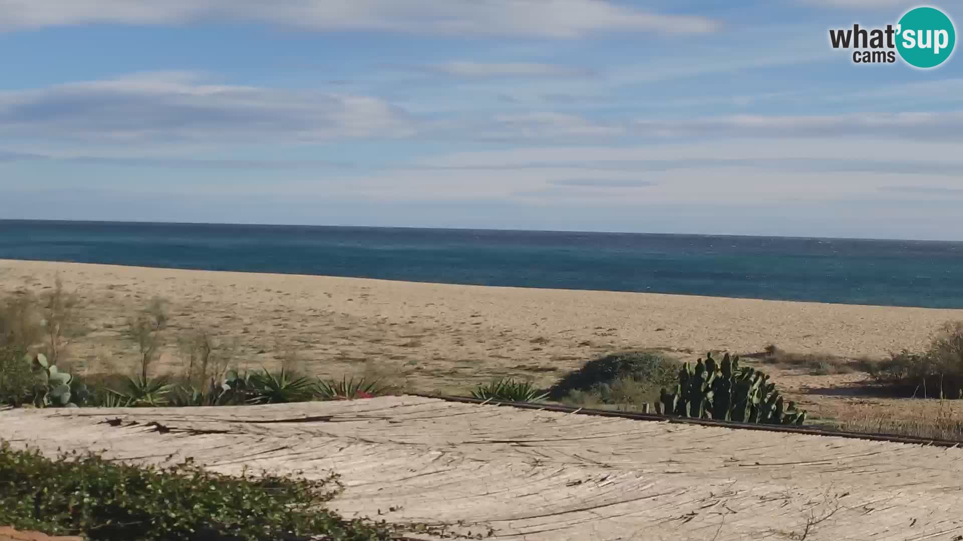 Spletna kamera Marina di Orosei – plaža v Sardiniji – Italija