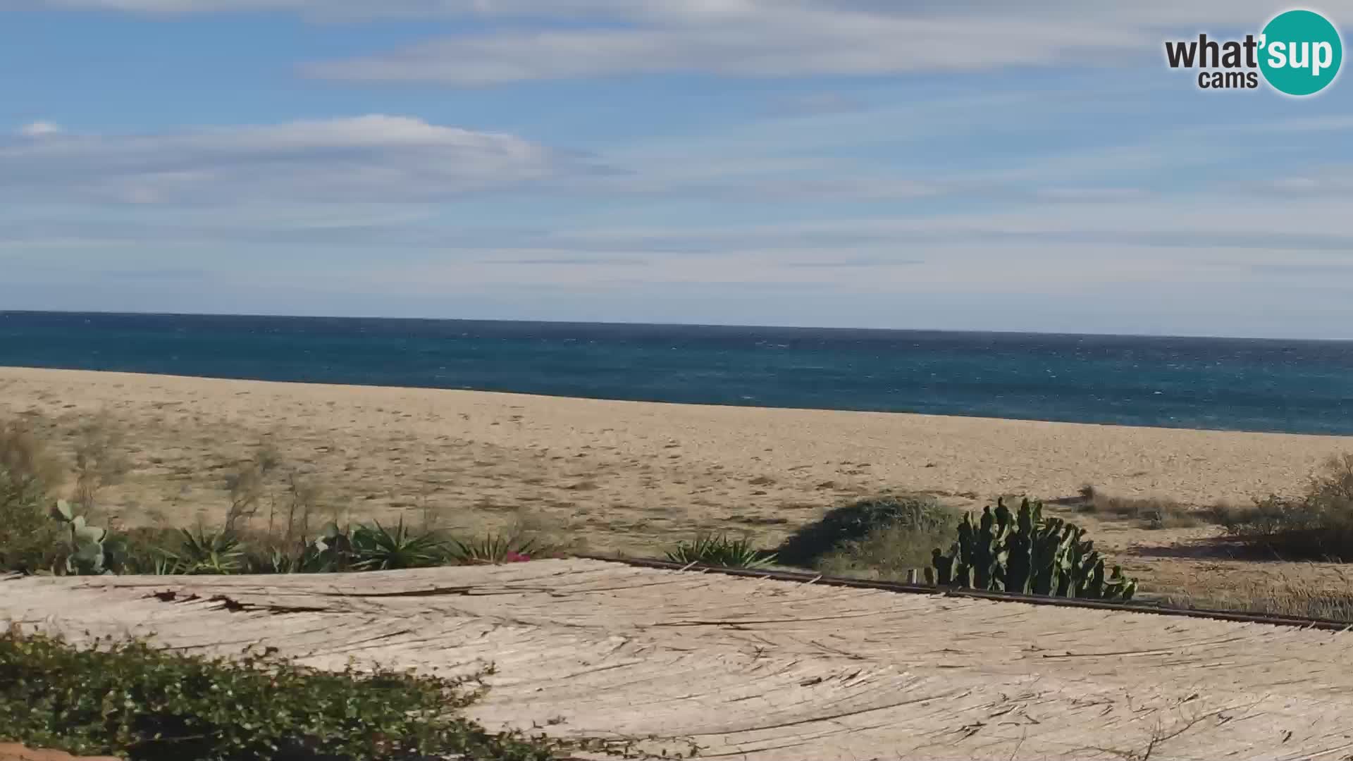 Spletna kamera Marina di Orosei – plaža v Sardiniji – Italija