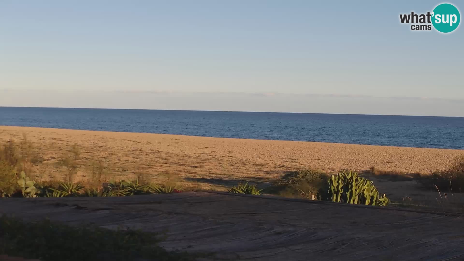 Spletna kamera Marina di Orosei – plaža v Sardiniji – Italija