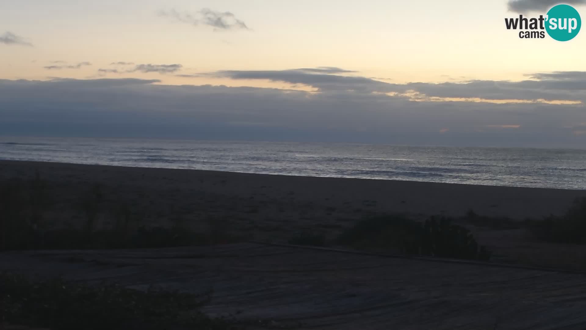 Spletna kamera Marina di Orosei – plaža v Sardiniji – Italija