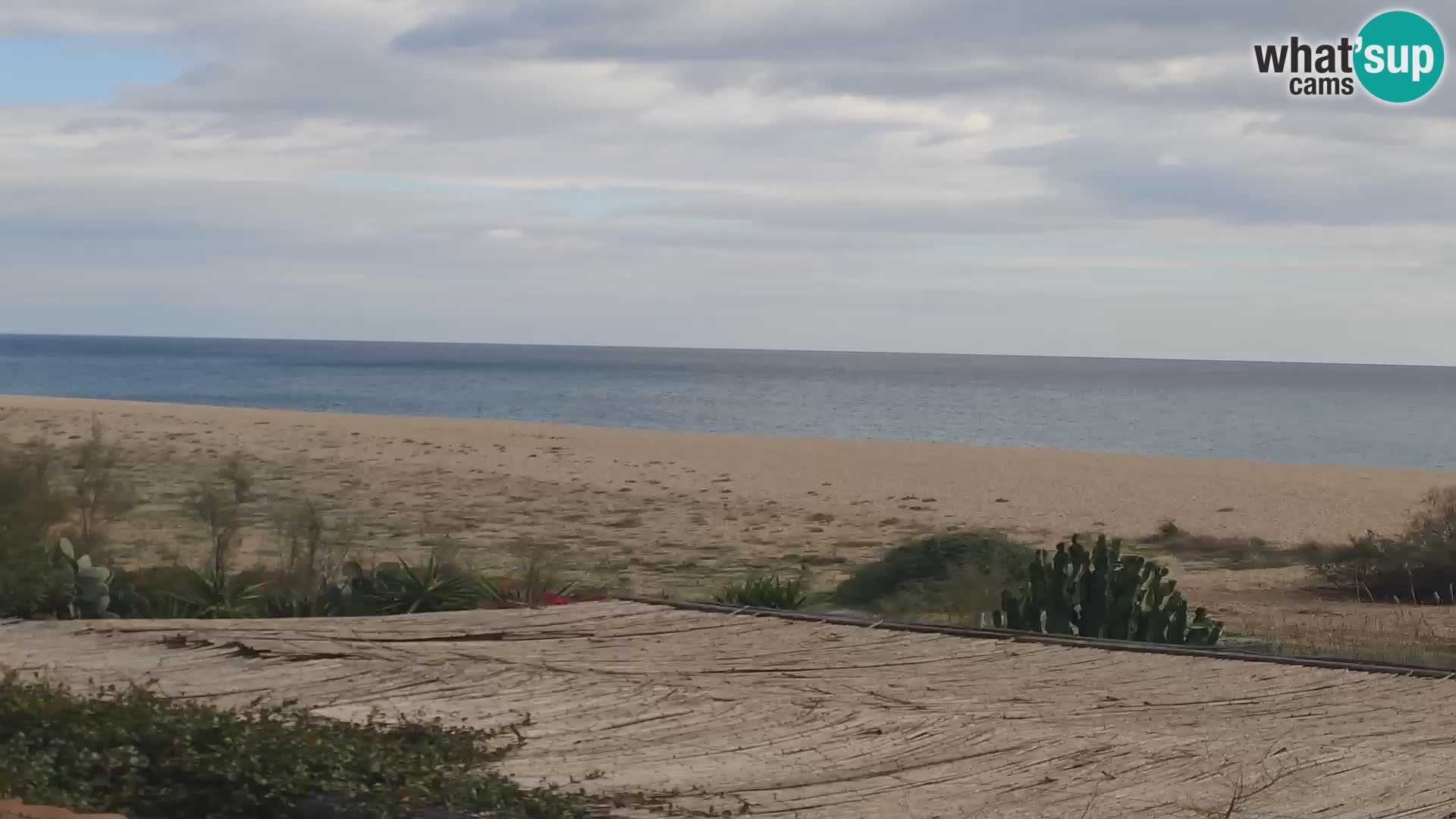 Spletna kamera Marina di Orosei – plaža v Sardiniji – Italija