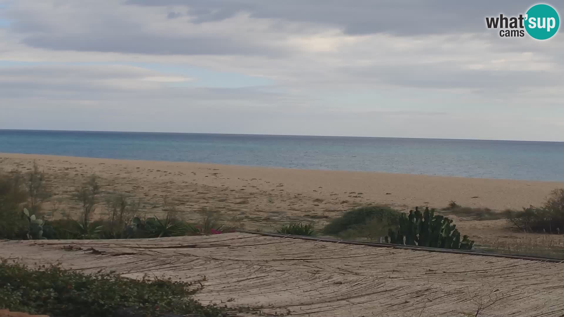 Spletna kamera Marina di Orosei – plaža v Sardiniji – Italija