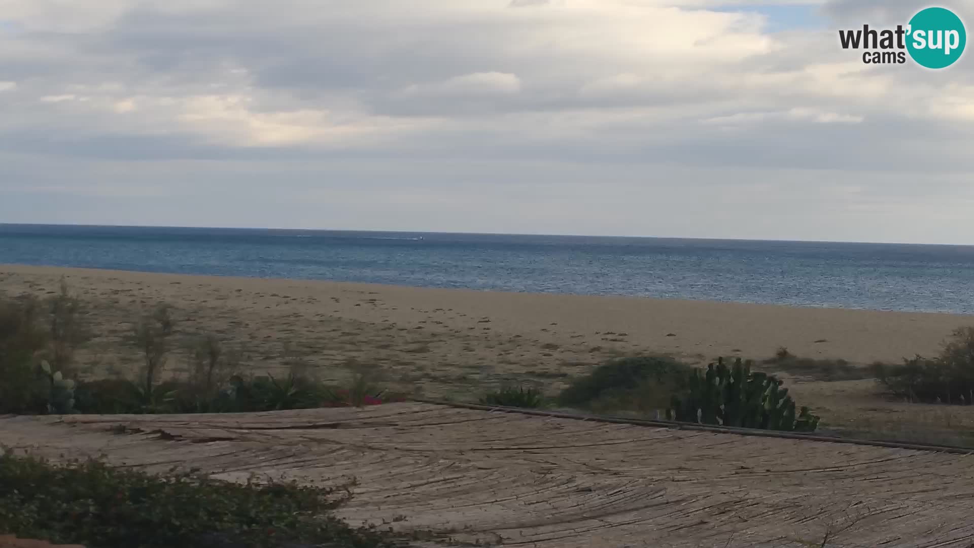 Spletna kamera Marina di Orosei – plaža v Sardiniji – Italija