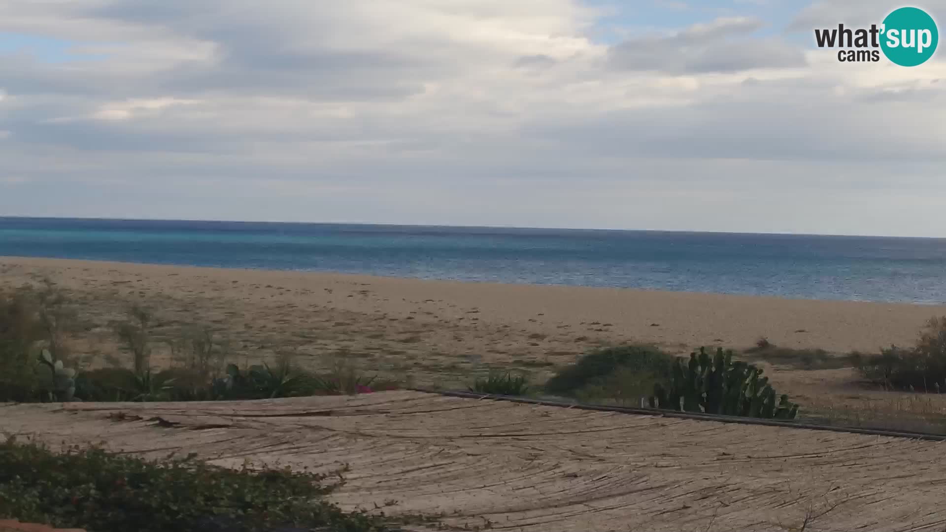 Spletna kamera Marina di Orosei – plaža v Sardiniji – Italija