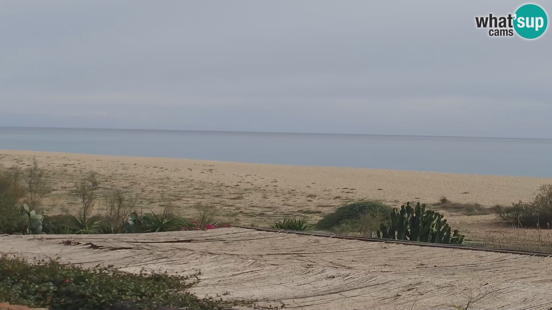 Spletna kamera Marina di Orosei – plaža v Sardiniji – Italija