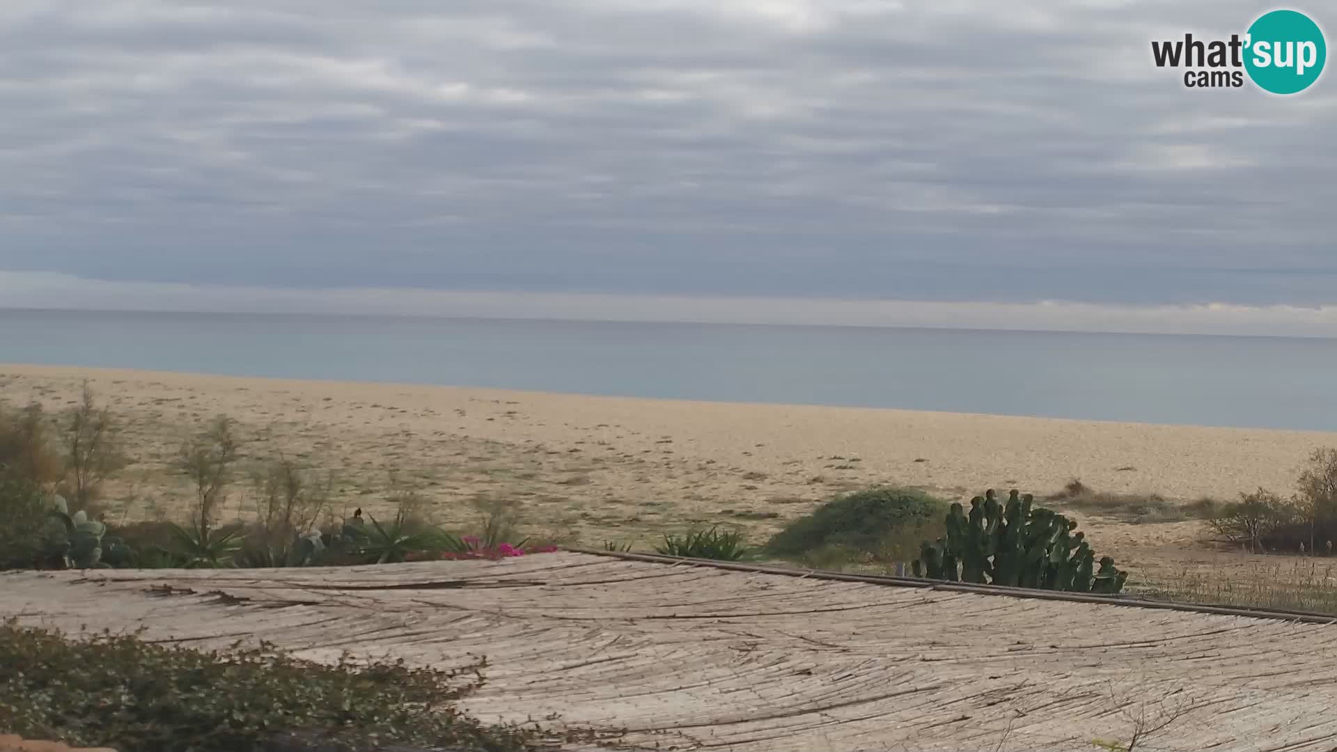 Spletna kamera Marina di Orosei – plaža v Sardiniji – Italija