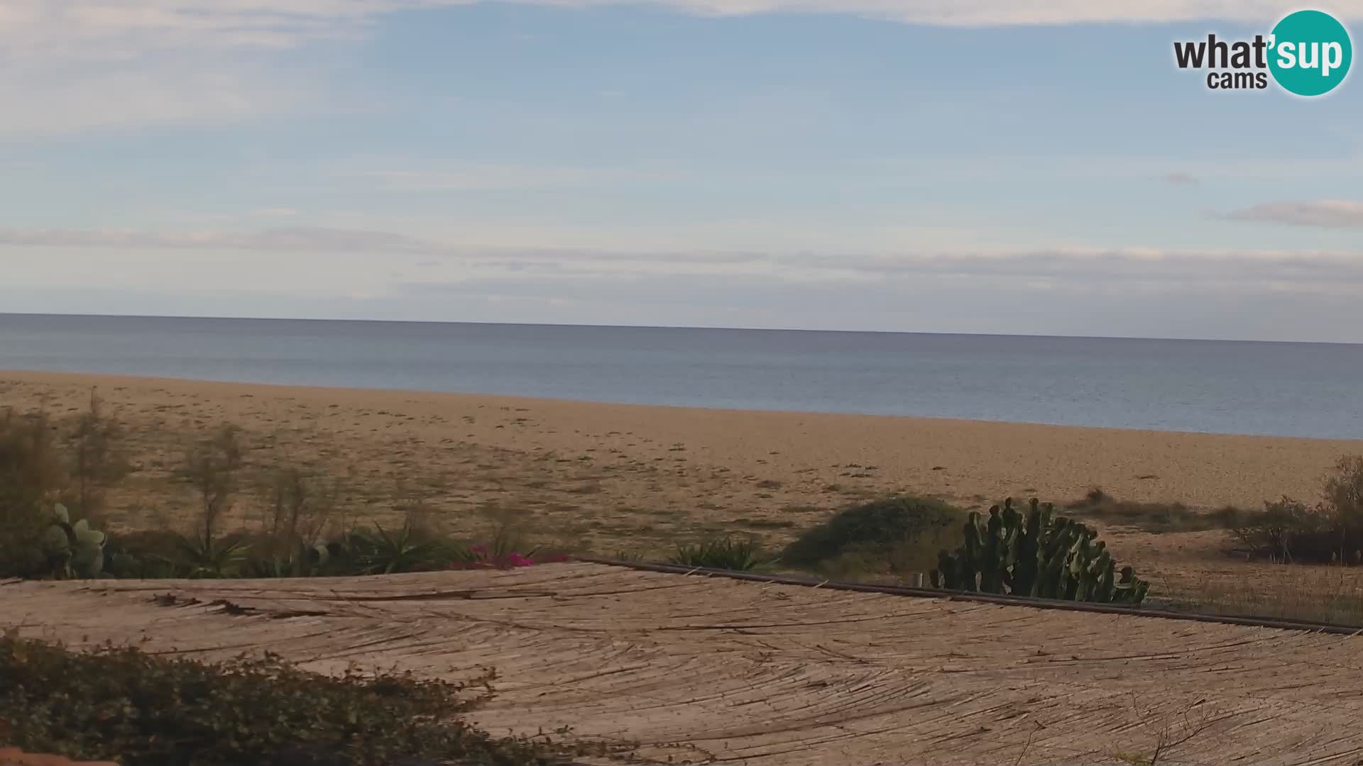 Spletna kamera Marina di Orosei – plaža v Sardiniji – Italija