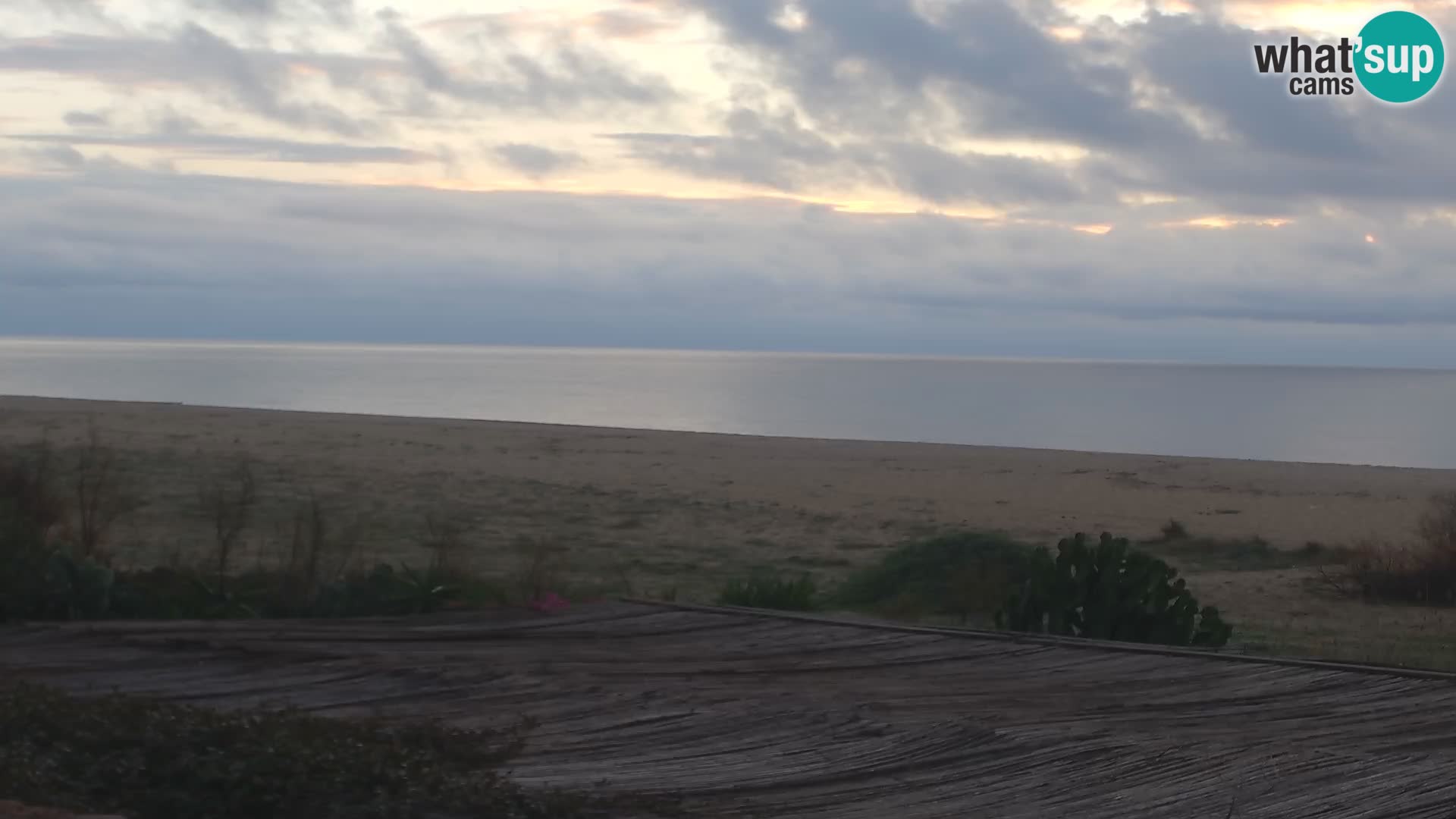 Spletna kamera Marina di Orosei – plaža v Sardiniji – Italija