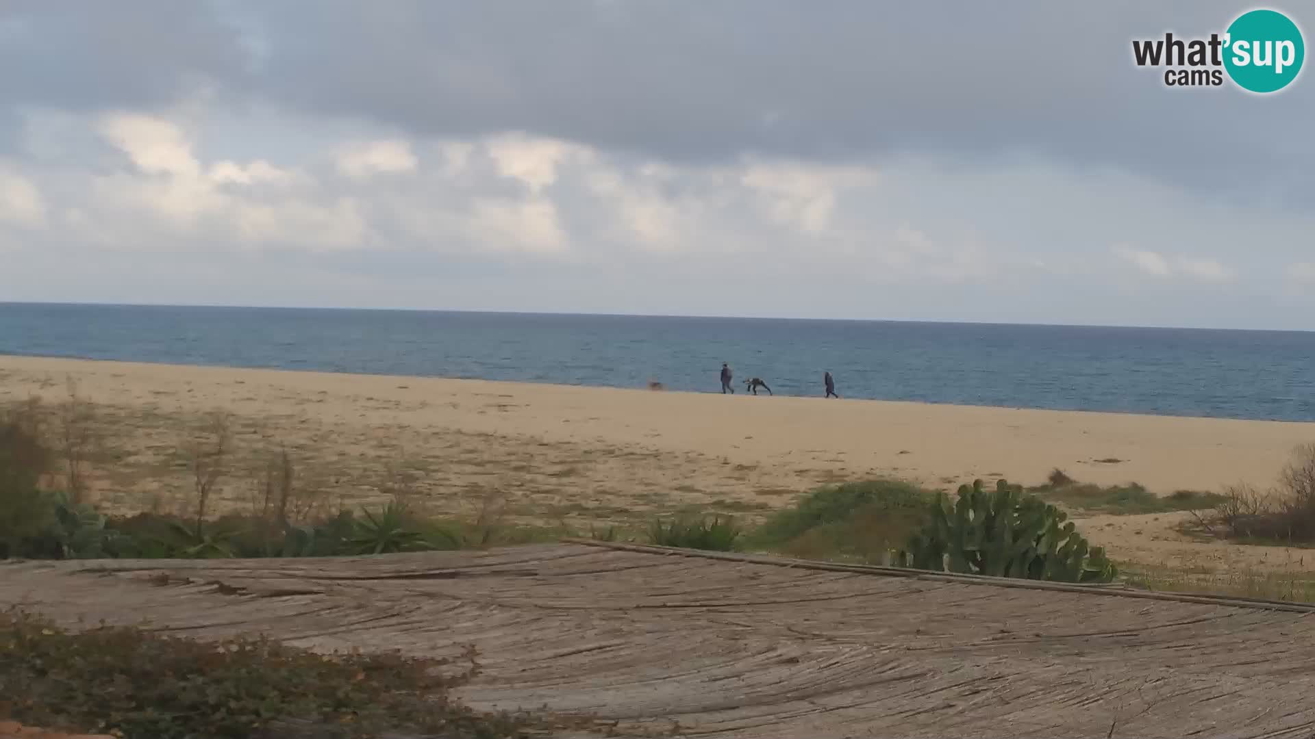 Spletna kamera Marina di Orosei – plaža v Sardiniji – Italija