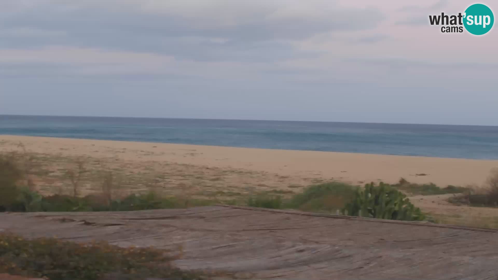 Spletna kamera Marina di Orosei – plaža v Sardiniji – Italija