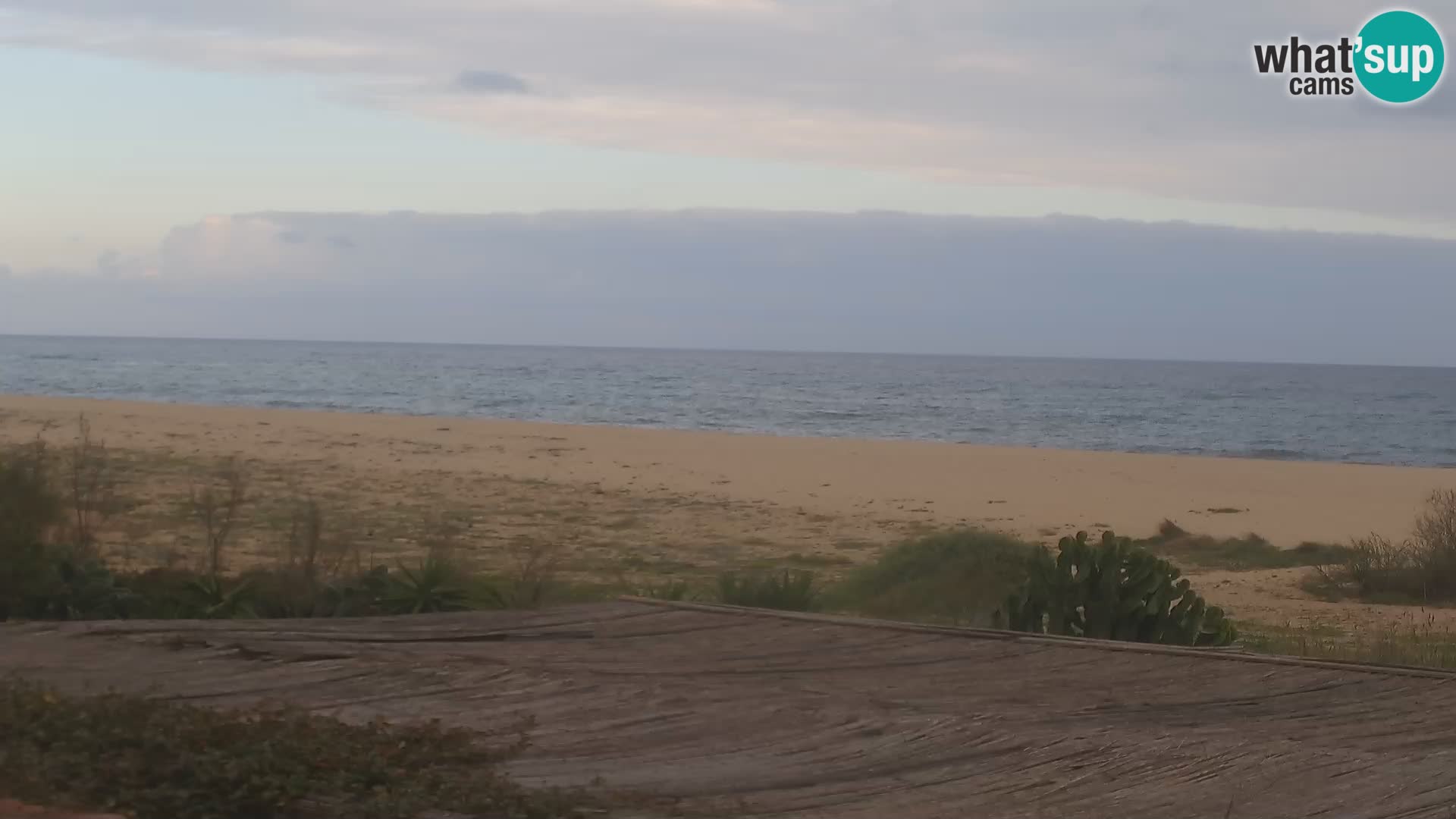 Spletna kamera Marina di Orosei – plaža v Sardiniji – Italija