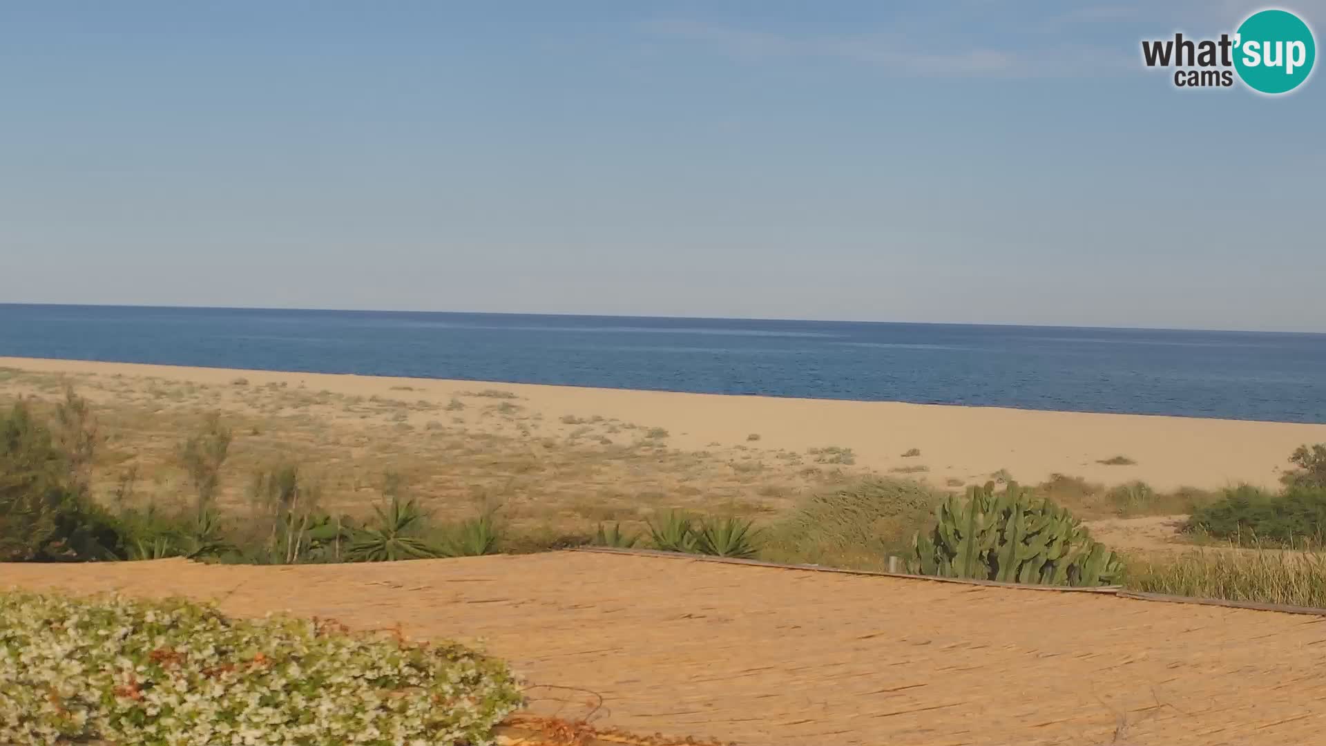 Spletna kamera Marina di Orosei – plaža v Sardiniji – Italija
