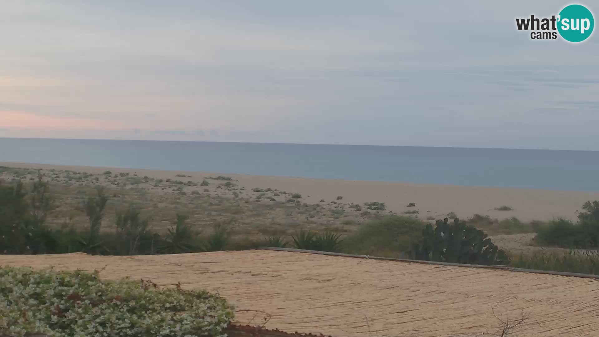 Spletna kamera Marina di Orosei – plaža v Sardiniji – Italija