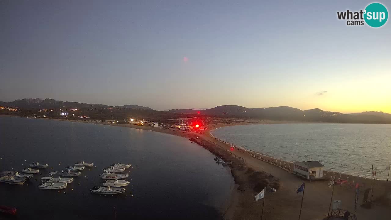 L’Isuledda spletna kamera Isola dei Gabbiani – Porto Pollo – Palau – Sardinija – Italija