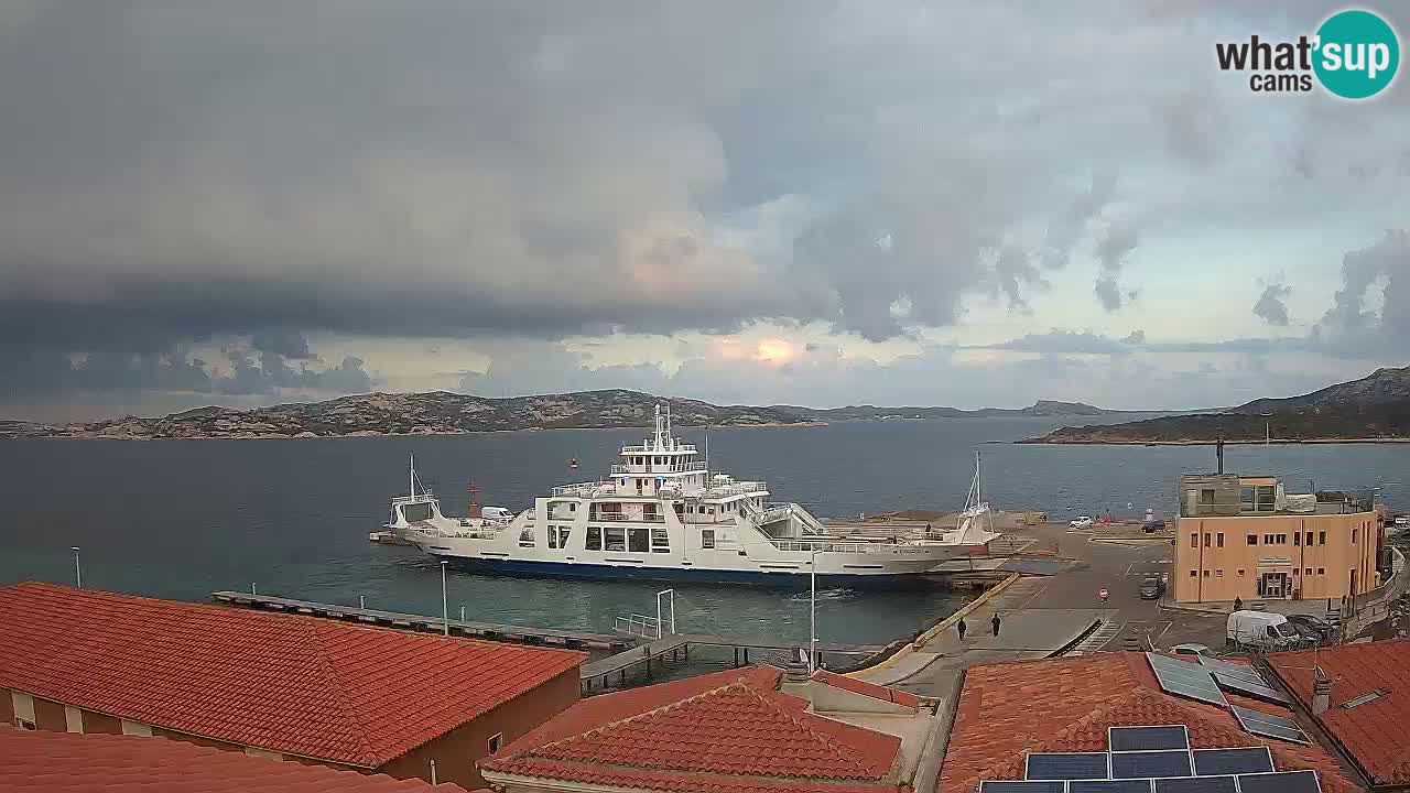 Spletna kamera Isola dei Gabbiani – Wind bar – Porto Pollo – Palau – Sardinija – Italija