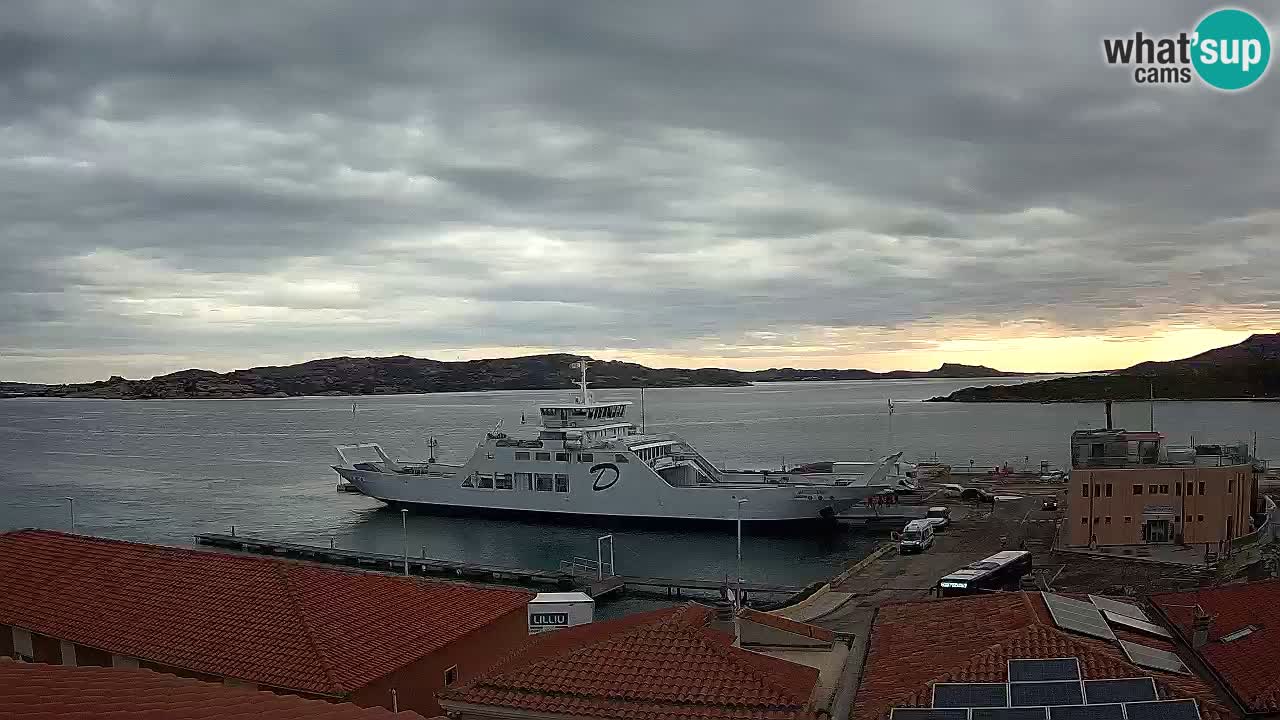 Spletna kamera Isola dei Gabbiani – Wind bar – Porto Pollo – Palau – Sardinija – Italija