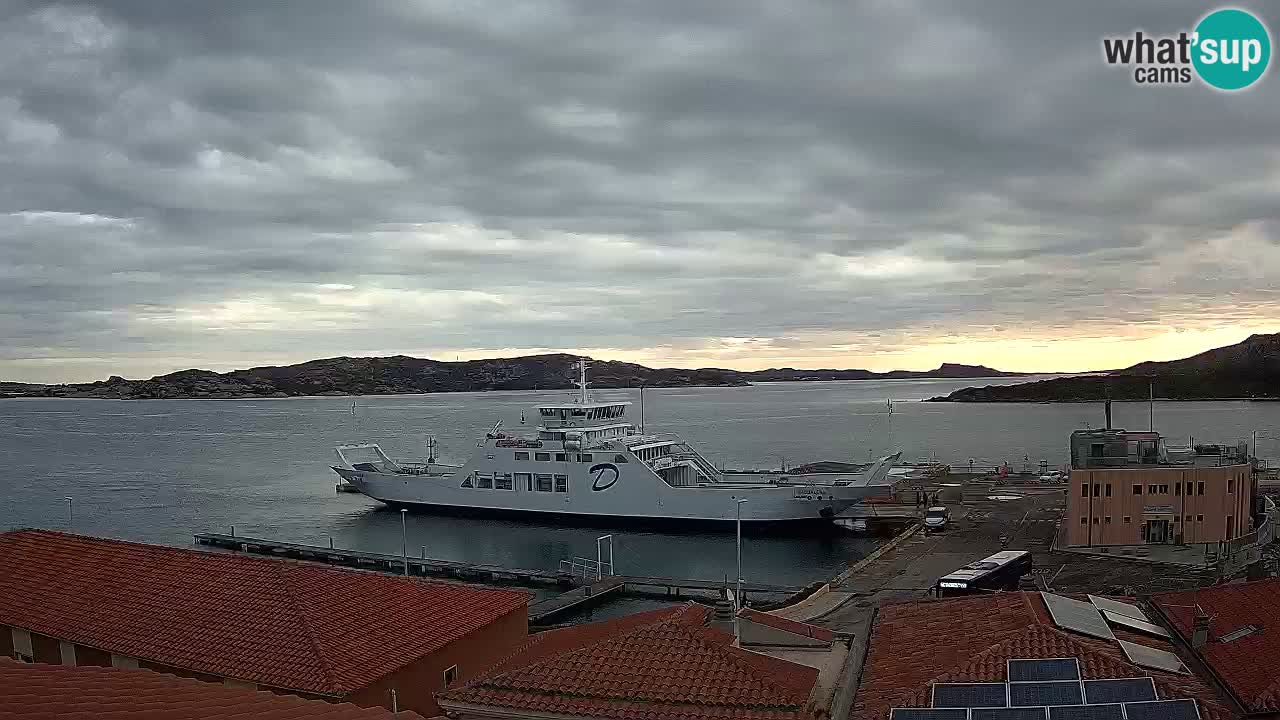 Spletna kamera Isola dei Gabbiani – Wind bar – Porto Pollo – Palau – Sardinija – Italija