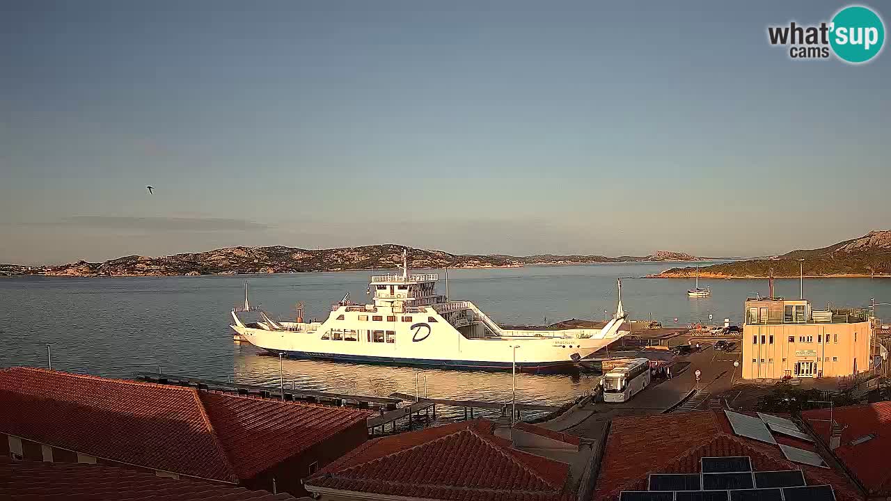 Spletna kamera Isola dei Gabbiani – Wind bar – Porto Pollo – Palau – Sardinija – Italija