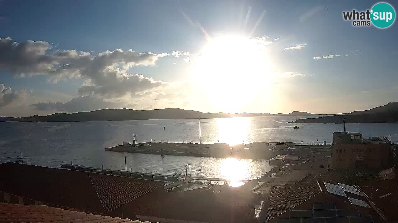 Spletna kamera Isola dei Gabbiani – Wind bar – Porto Pollo – Palau – Sardinija – Italija
