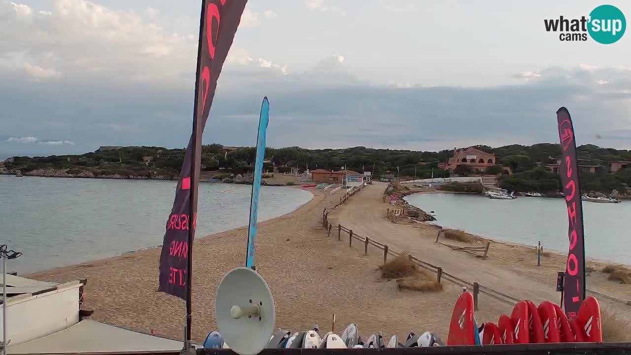 Spletna kamera Isola dei Gabbiani – Wind bar – Porto Pollo – Palau – Sardinija – Italija