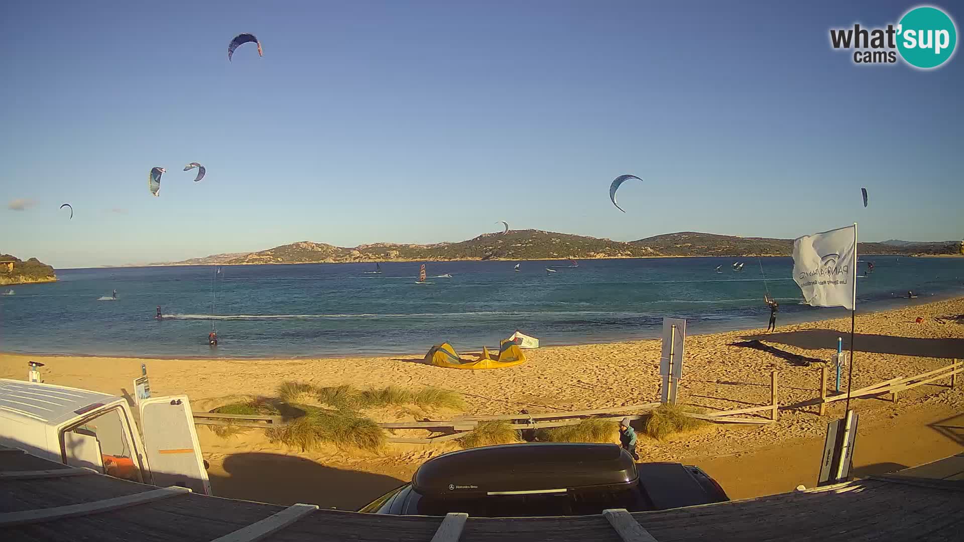 Webcam en direct de planche à voile et de kite surf à Porto Pollo – Sardaigne – Italie