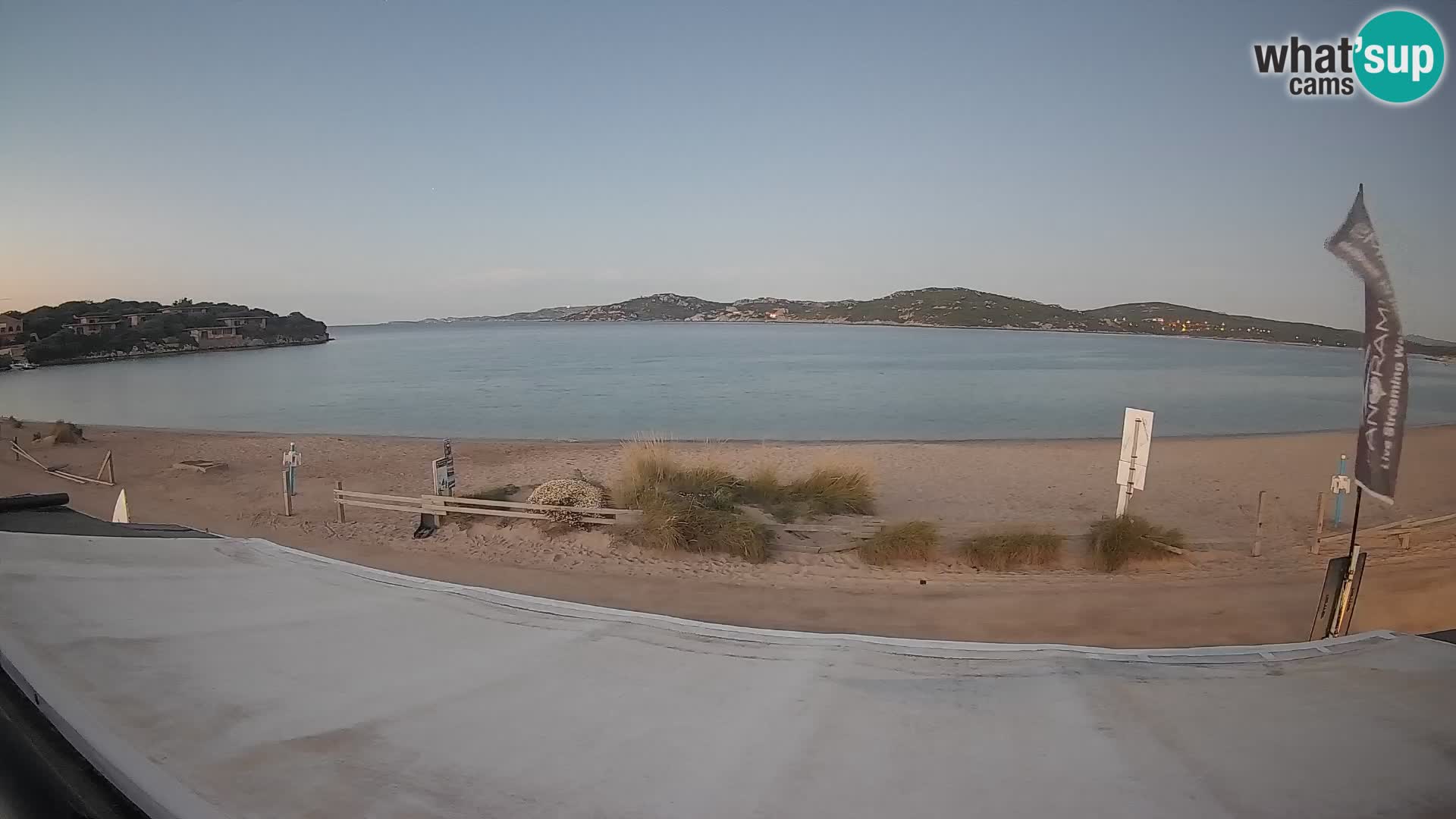 Porto Pollo Windsurfing and Kite surfing live webcam – Sardinia – Italy