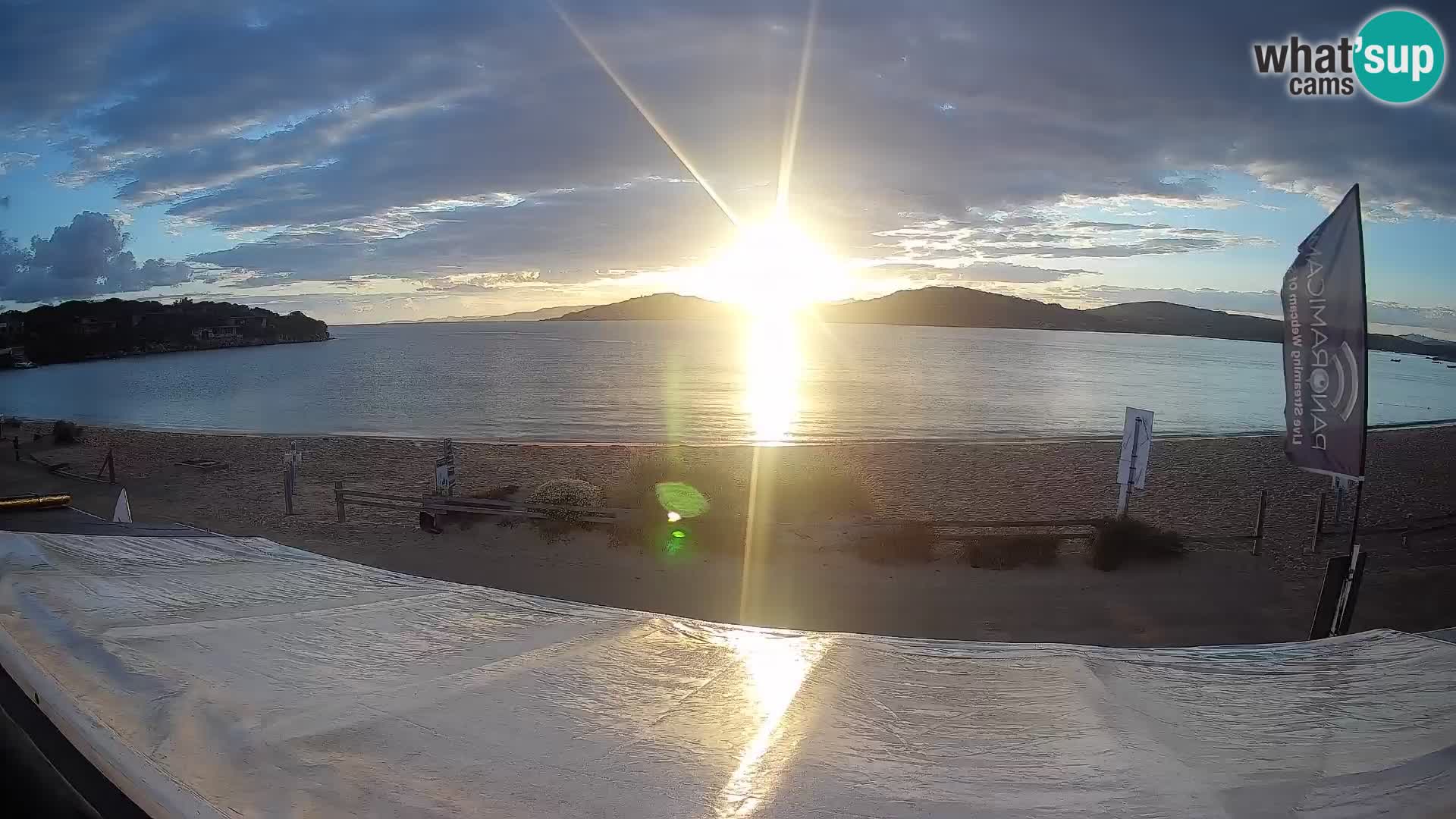 Porto Pollo Windsurfing i Kite surfanje web kamera uživo – Sardinija – Italija