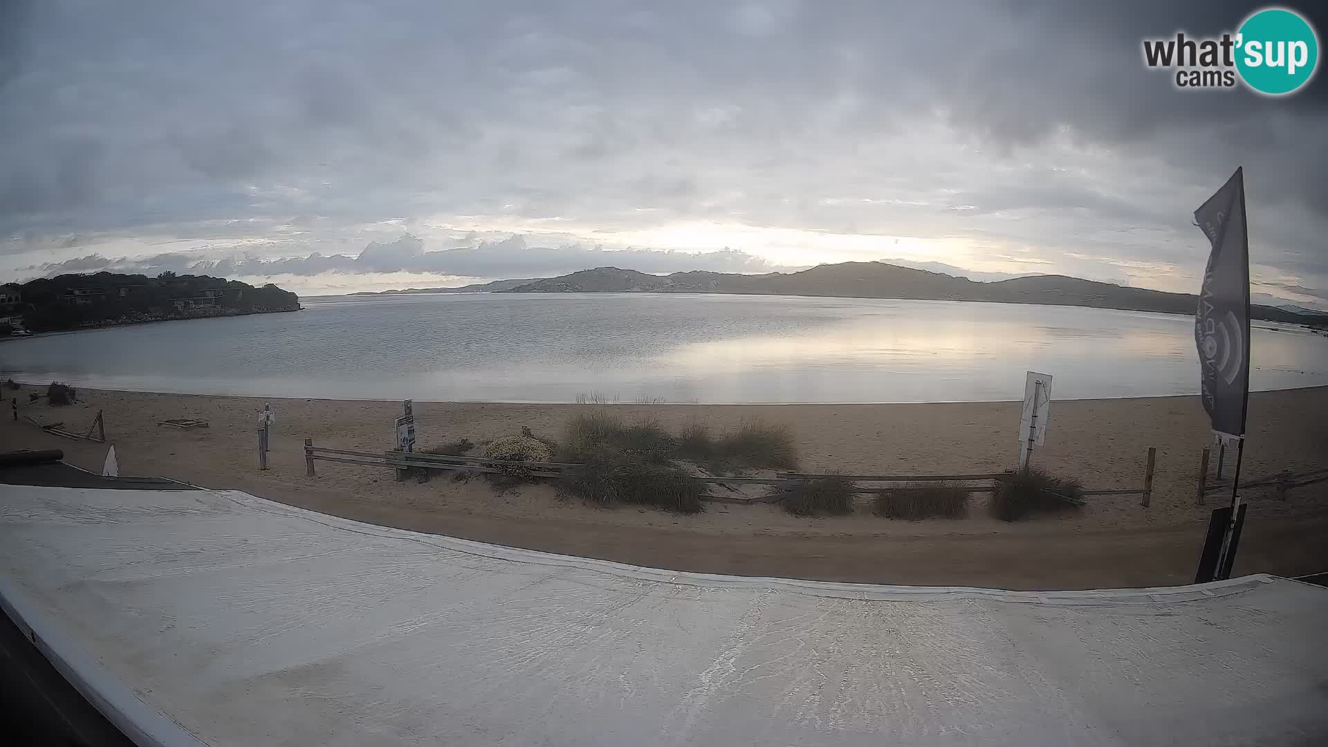 Porto Pollo Windsurfen und Kitesurfen Live-Webcam – Sardinien – Italien
