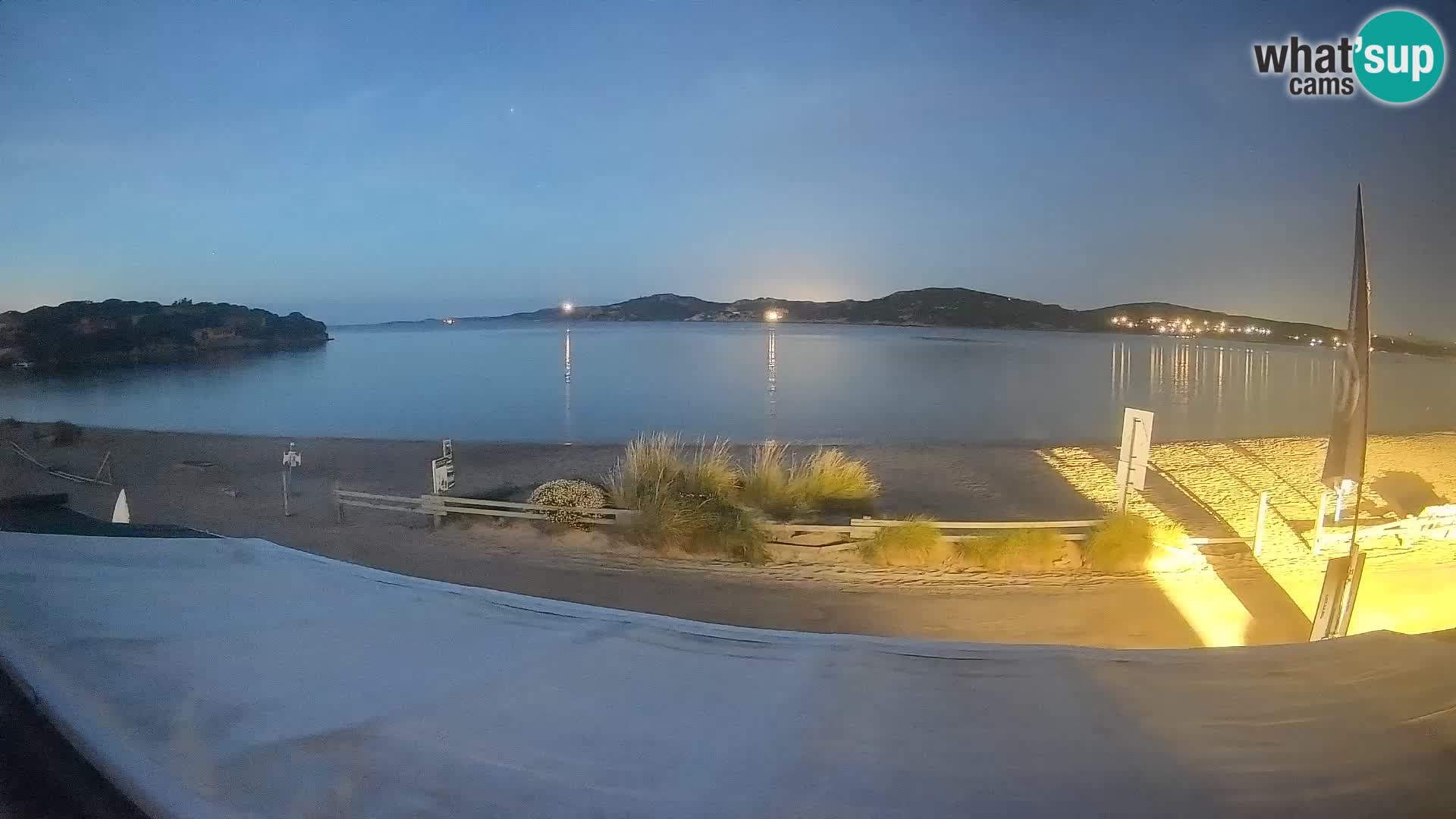 Spletna kamera v živo za jadranje na deski in kajtanje Porto Pollo – Sardinija – Italija
