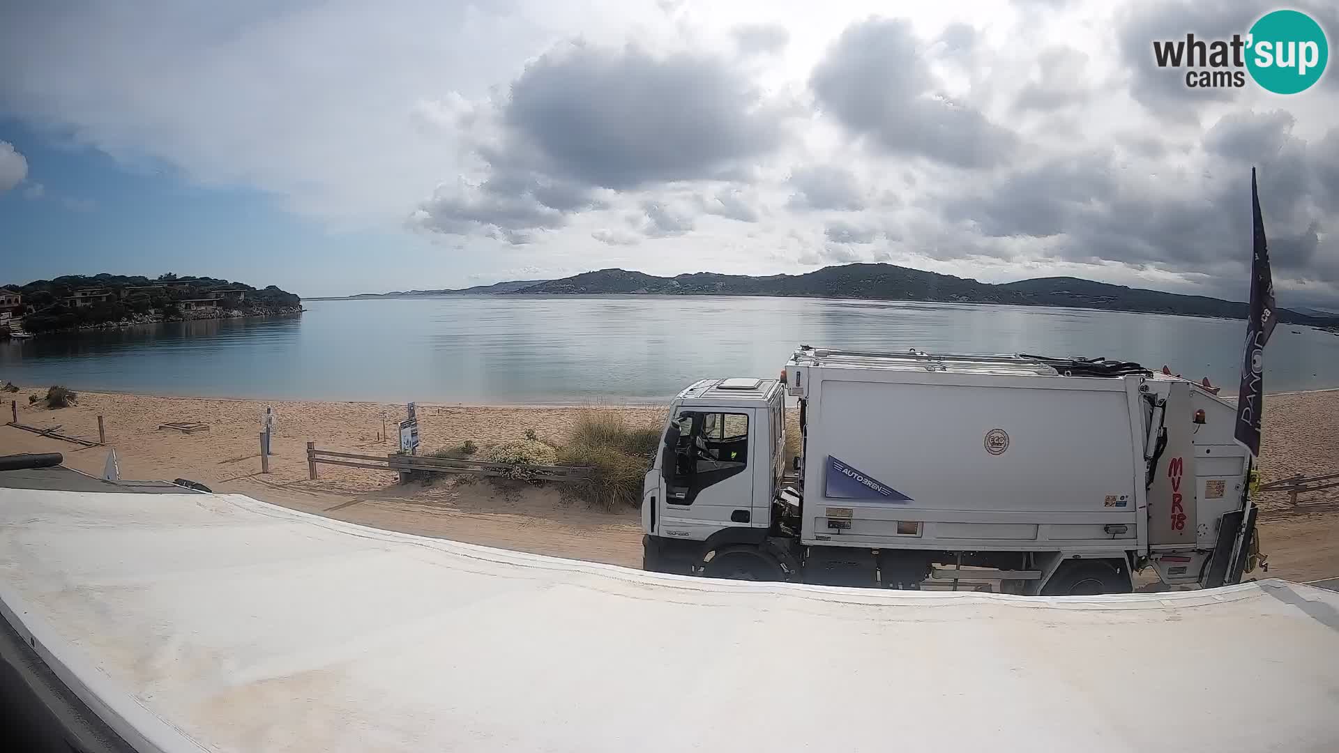 Porto Pollo Windsurfing and Kite surfing live webcam – Sardinia – Italy