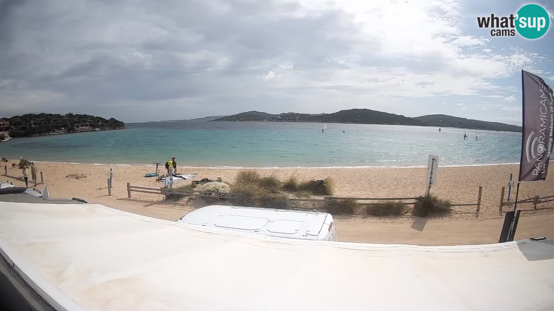 Porto Pollo Windsurfing i Kite surfanje web kamera uživo – Sardinija – Italija