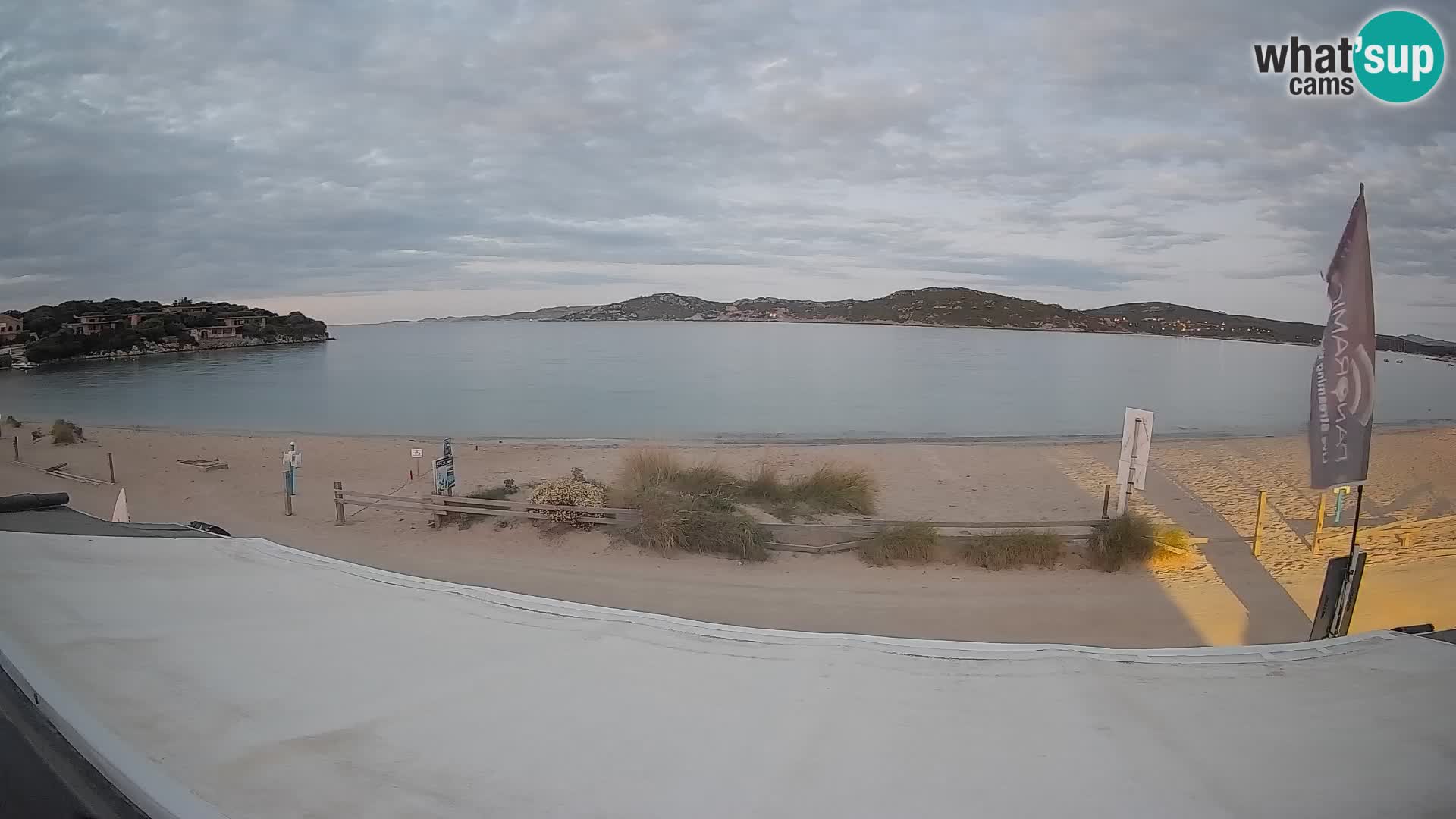 Porto Pollo Windsurfing and Kite surfing live webcam – Sardinia – Italy