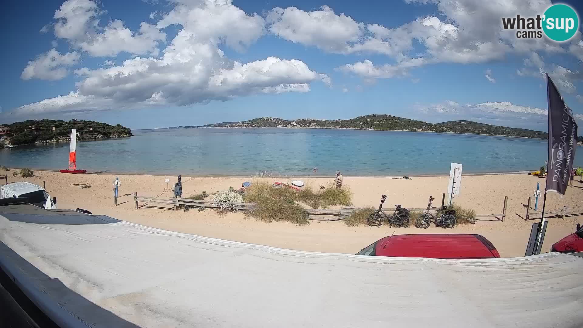 Porto Pollo Windsurfing i Kite surfanje web kamera uživo – Sardinija – Italija