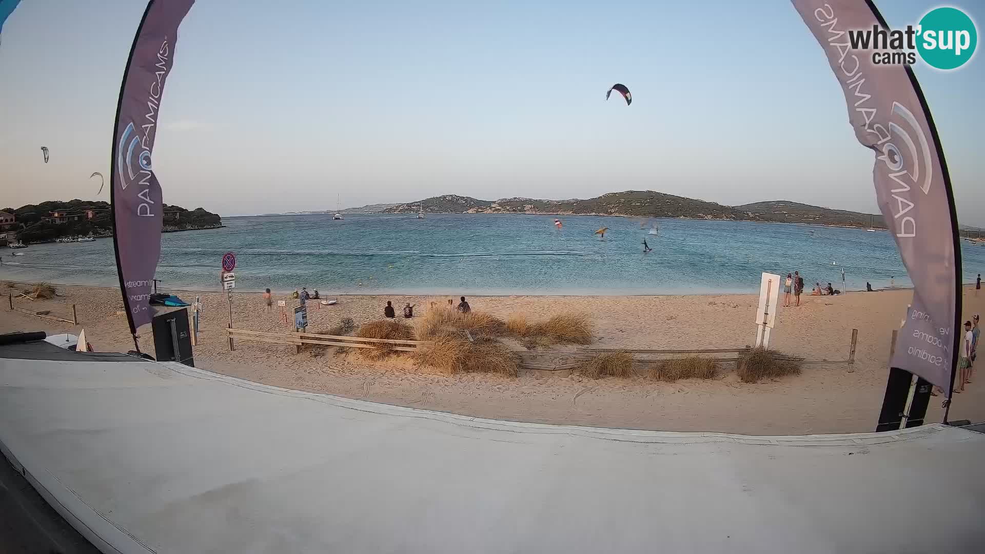 Porto Pollo Windsurfing and Kite surfing live webcam – Sardinia – Italy