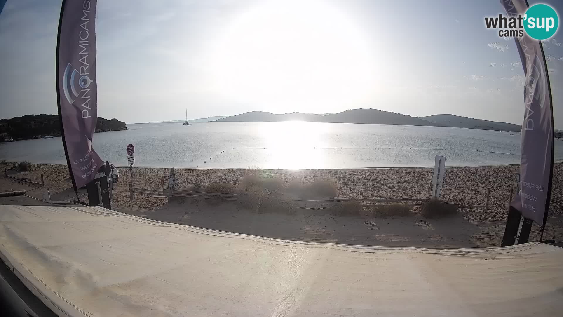 Porto Pollo Windsurfing and Kite surfing live webcam – Sardinia – Italy