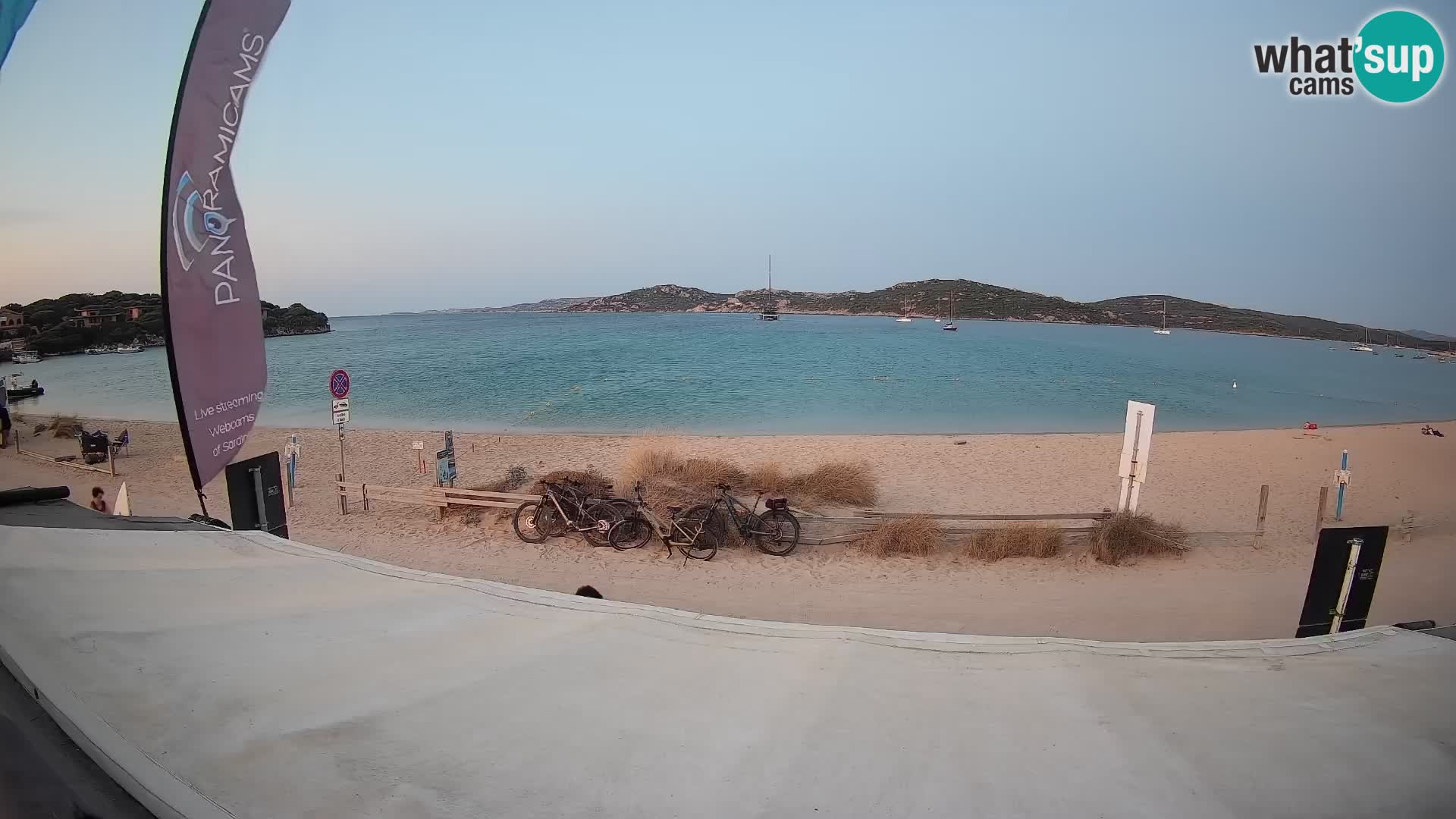 Porto Pollo Windsurfing and Kite surfing live webcam – Sardinia – Italy