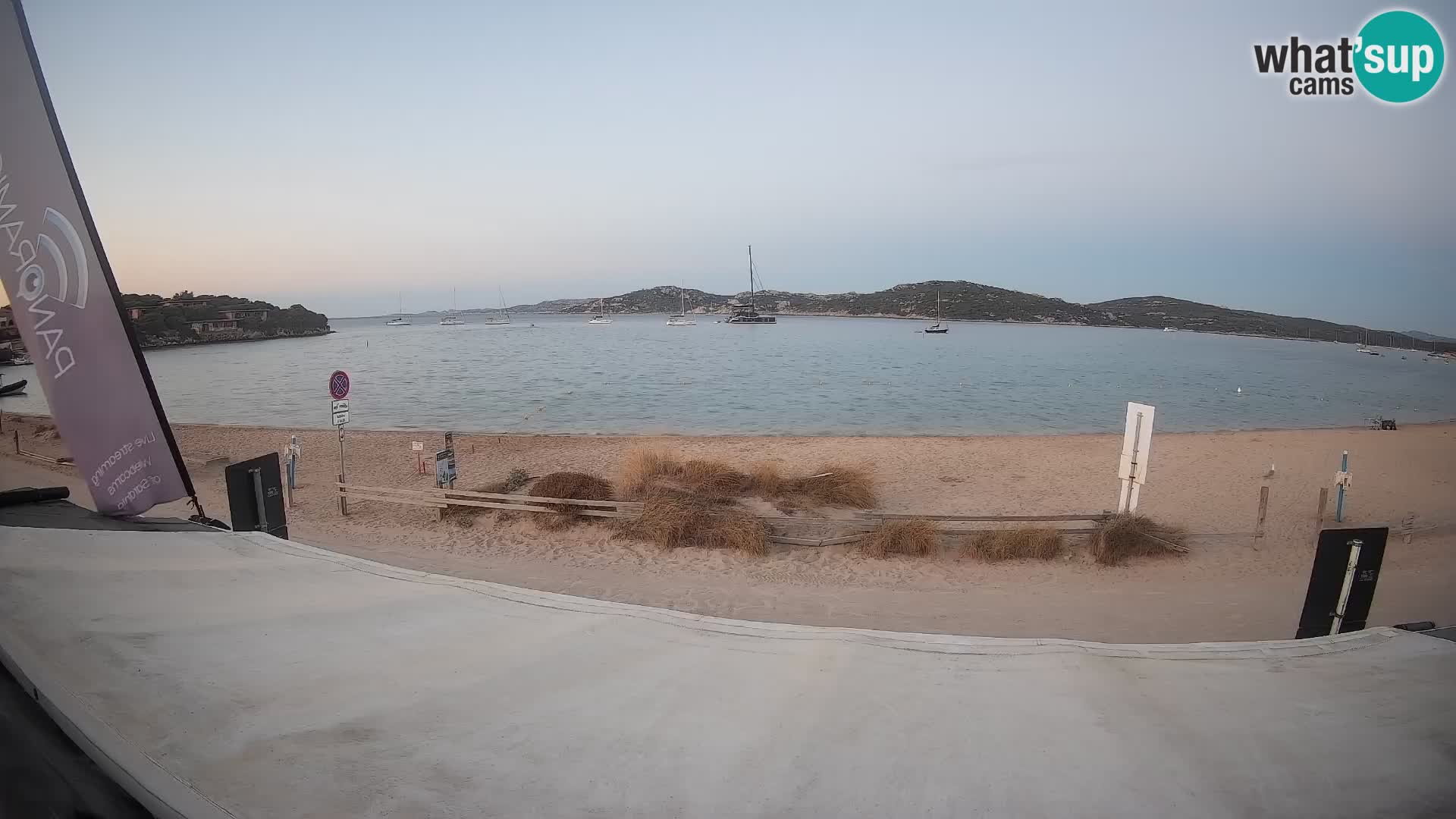 Porto Pollo Windsurfing and Kite surfing live webcam – Sardinia – Italy