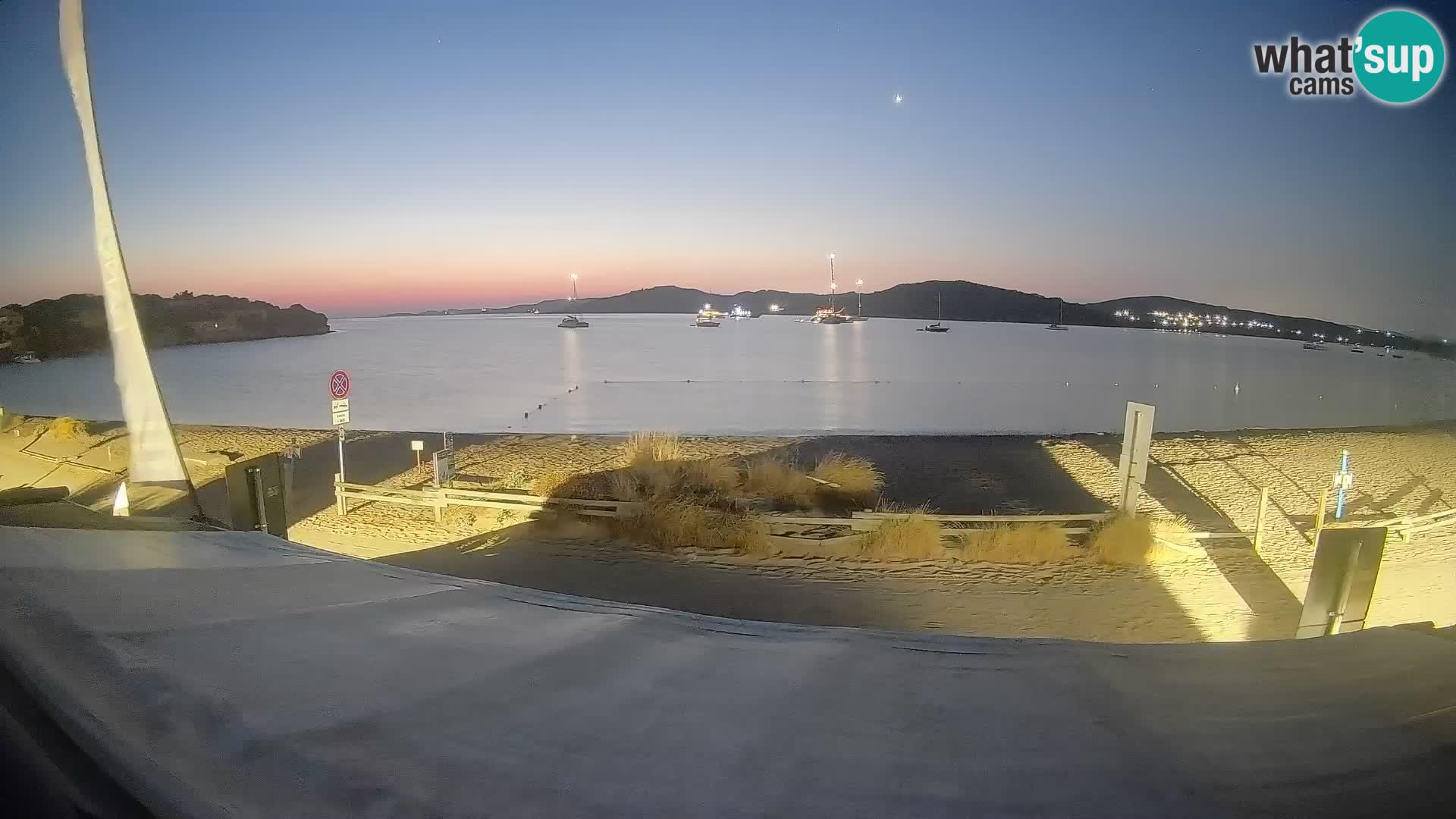Porto Pollo Windsurfing and Kite surfing live webcam – Sardinia – Italy