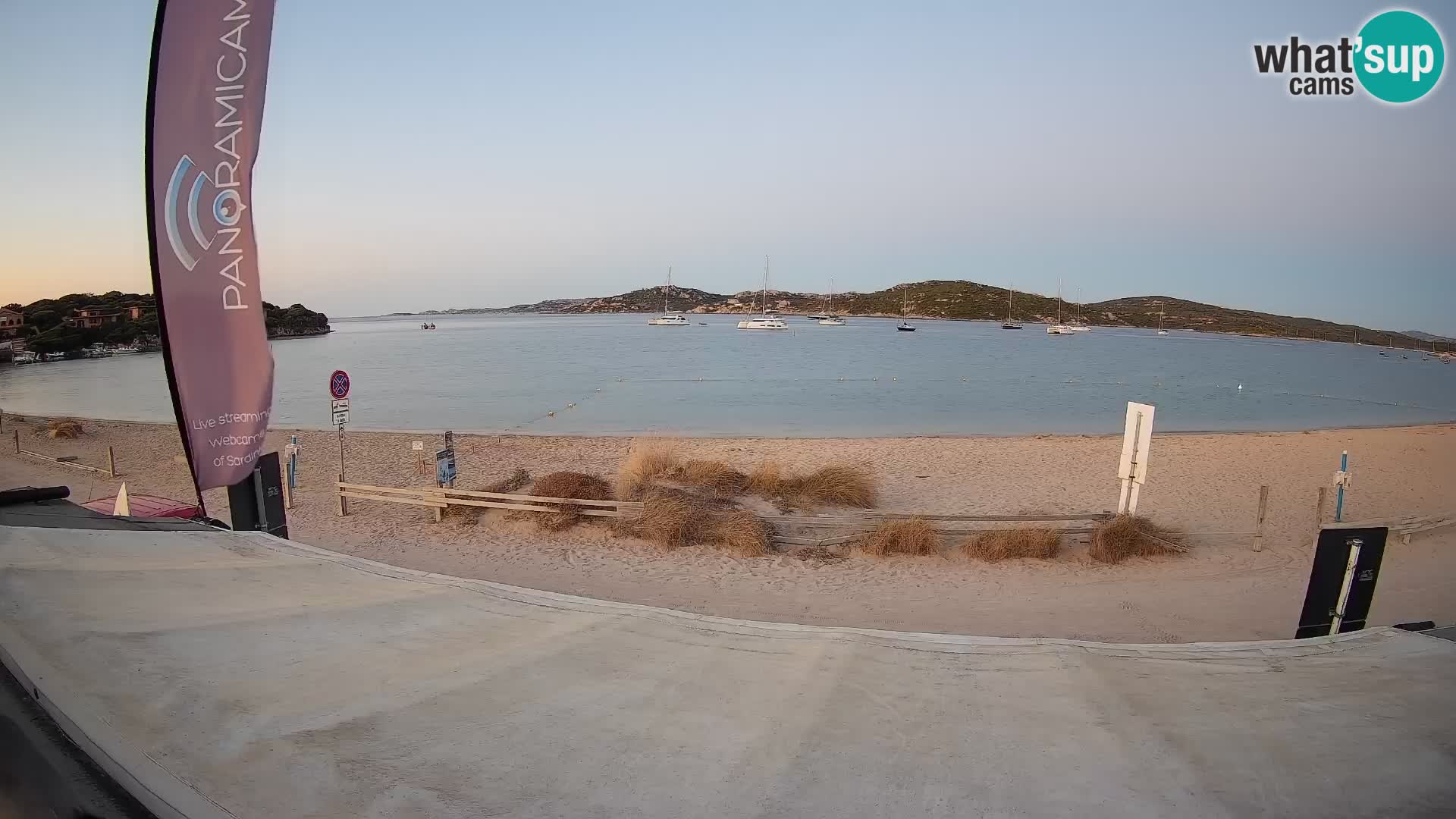 Porto Pollo Windsurfing and Kite surfing live webcam – Sardinia – Italy