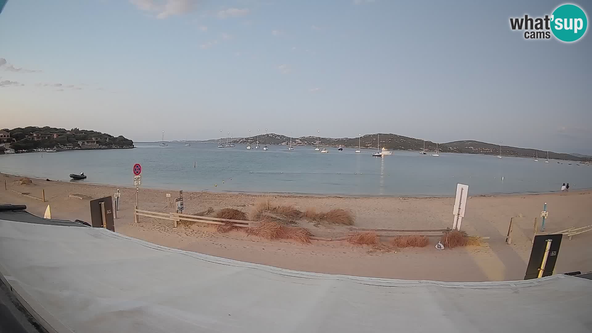 Porto Pollo Windsurfing and Kite surfing live webcam – Sardinia – Italy