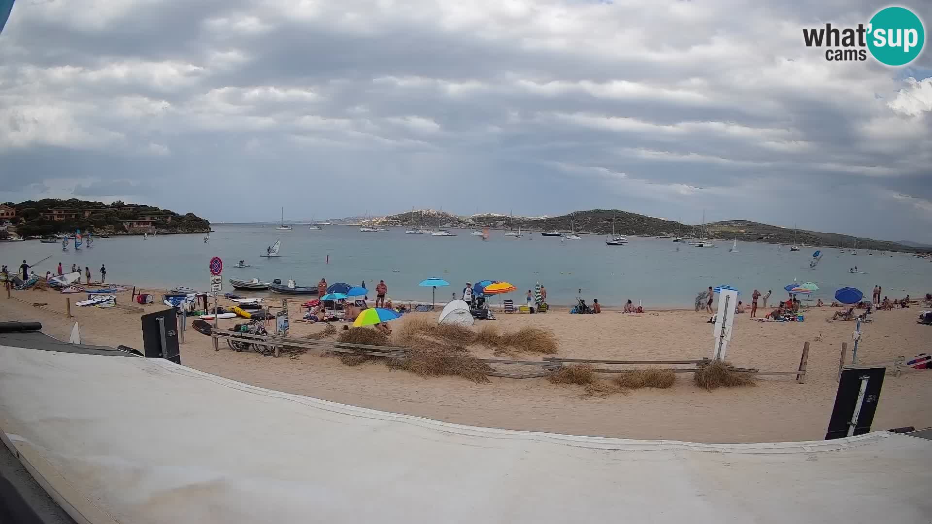 Spletna kamera v živo za jadranje na deski in kajtanje Porto Pollo – Sardinija – Italija