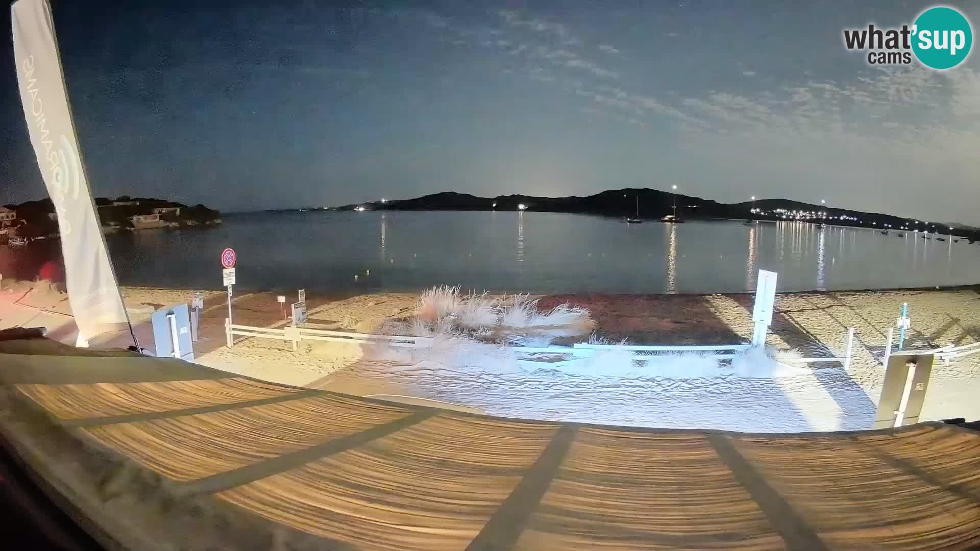 Spletna kamera v živo za jadranje na deski in kajtanje Porto Pollo – Sardinija – Italija