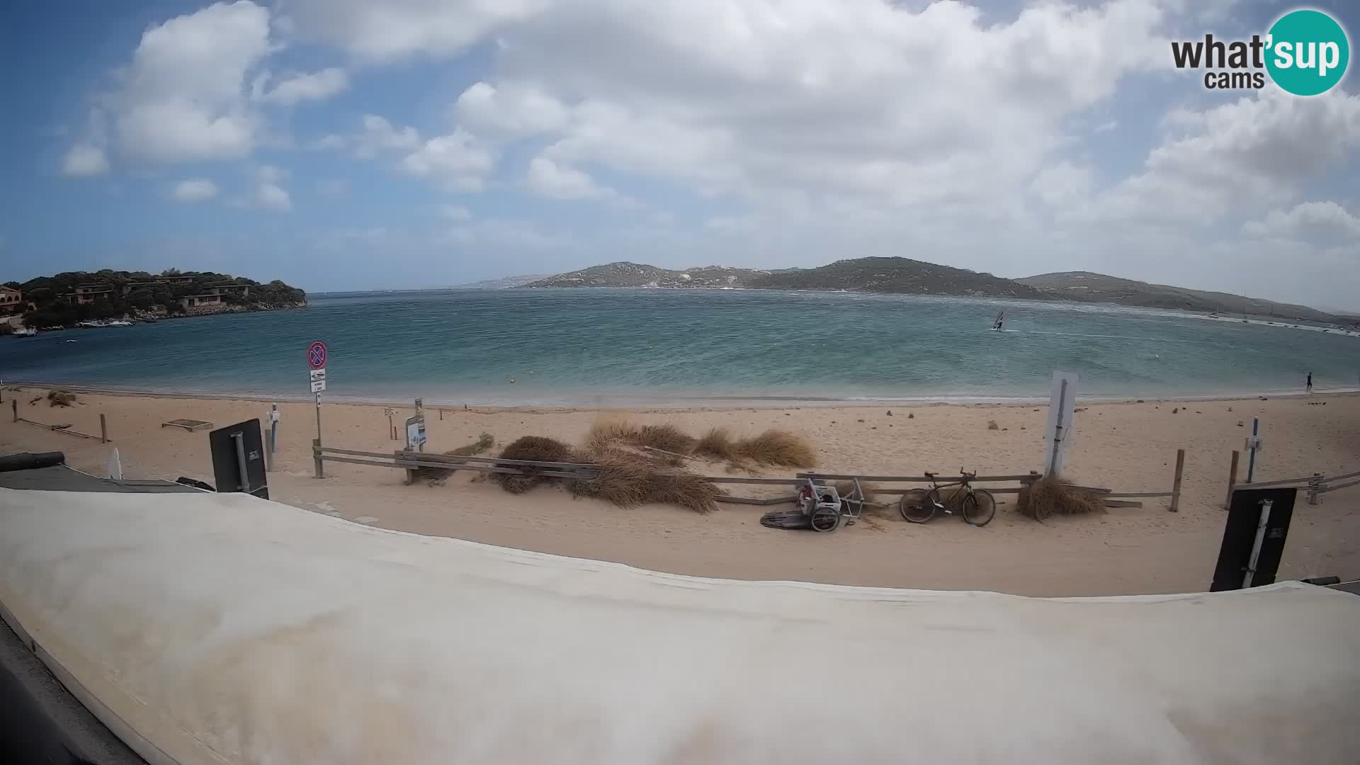 Porto Pollo Windsurfing and Kite surfing live webcam – Sardinia – Italy