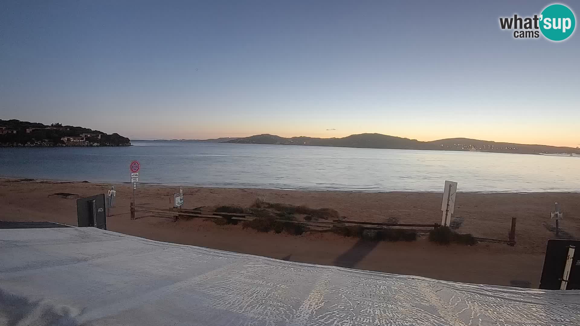 Porto Pollo Windsurfing and Kite surfing live webcam – Sardinia – Italy