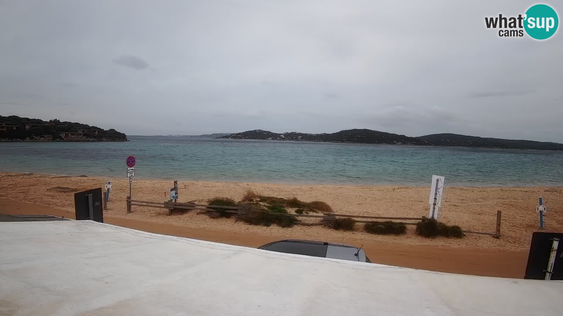 Porto Pollo Windsurfing and Kite surfing live webcam – Sardinia – Italy