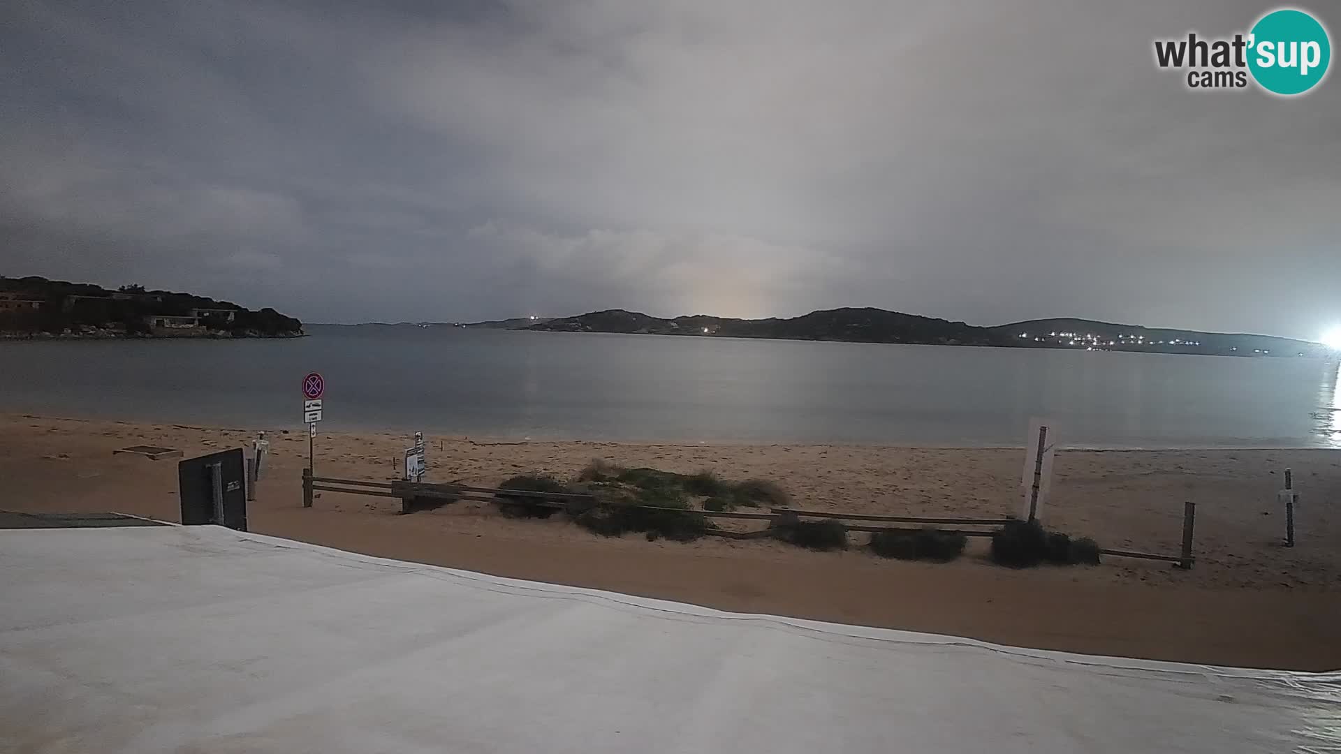 Porto Pollo Windsurfing and Kite surfing live webcam – Sardinia – Italy