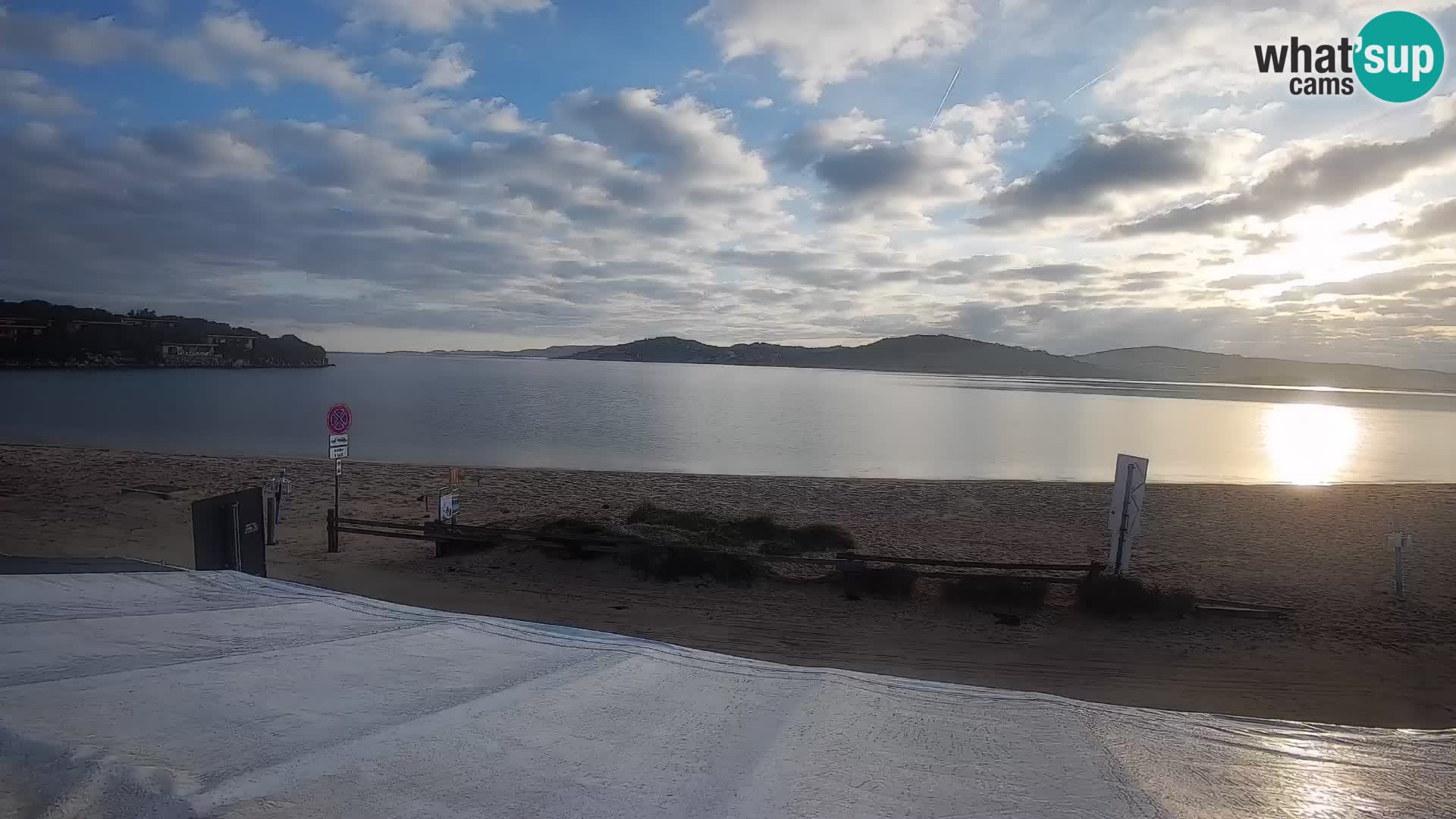 Porto Pollo Windsurfing i Kite surfanje web kamera uživo – Sardinija – Italija