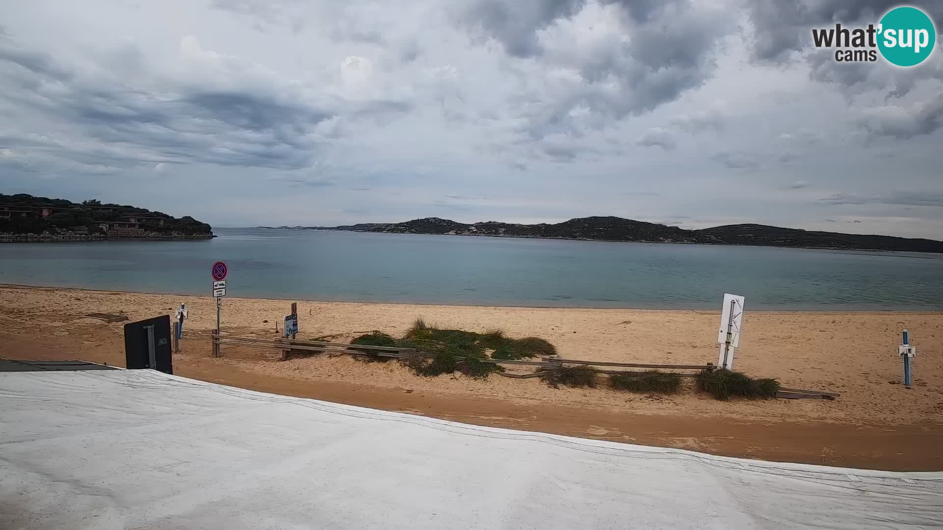 Porto Pollo Windsurfing and Kite surfing live webcam – Sardinia – Italy