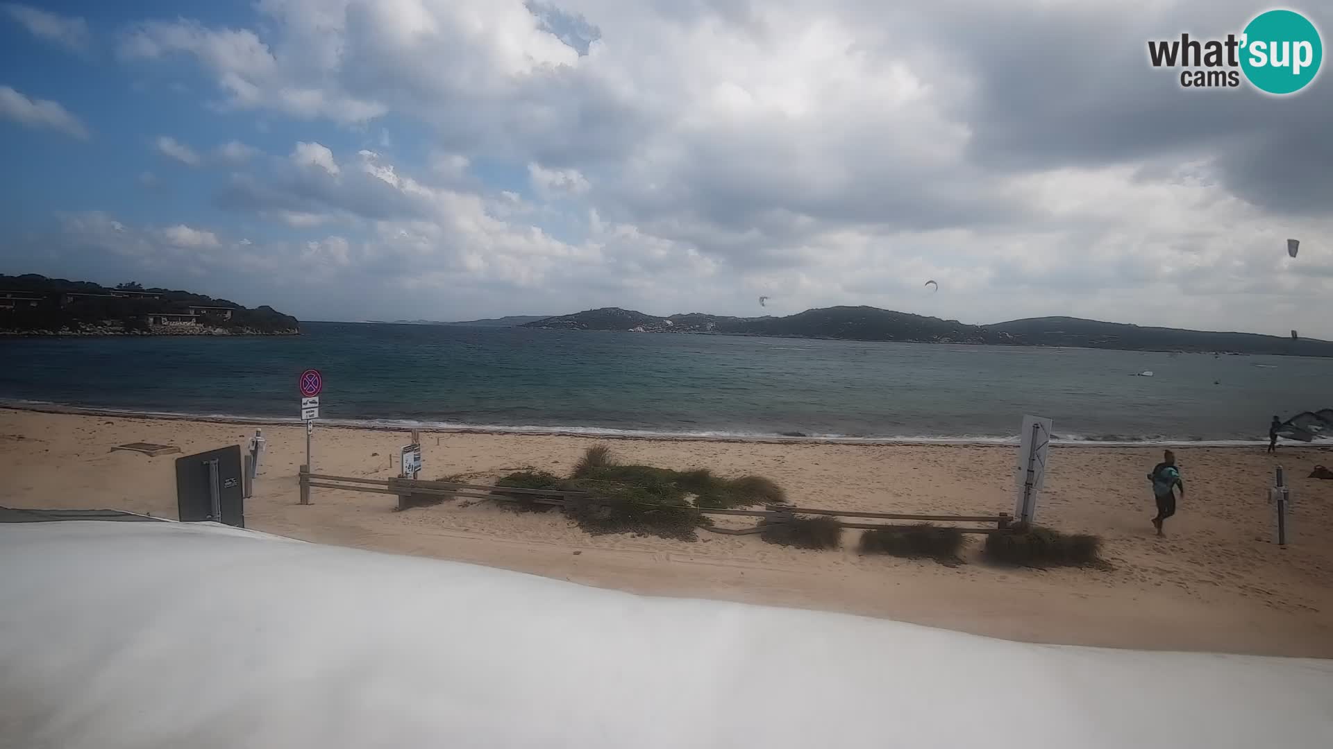 Porto Pollo Windsurfing i Kite surfanje web kamera uživo – Sardinija – Italija