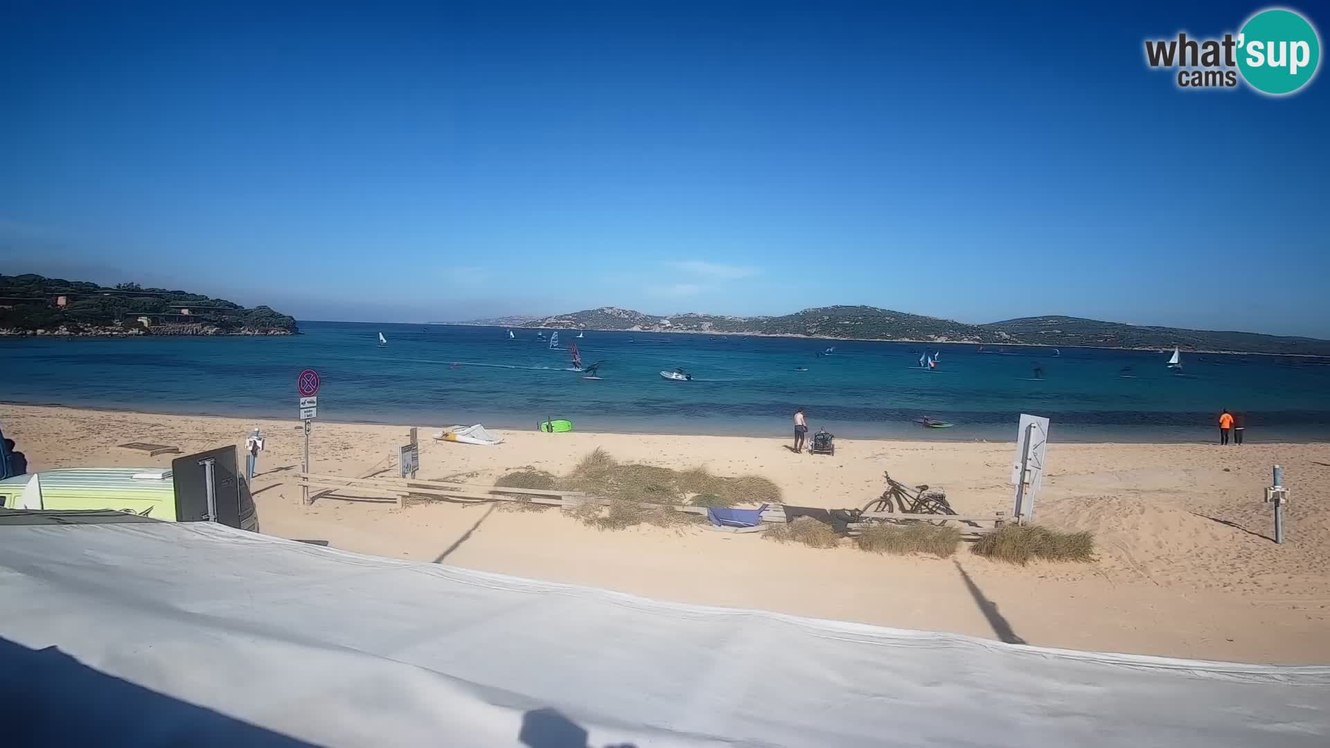 Spletna kamera v živo za jadranje na deski in kajtanje Porto Pollo – Sardinija – Italija